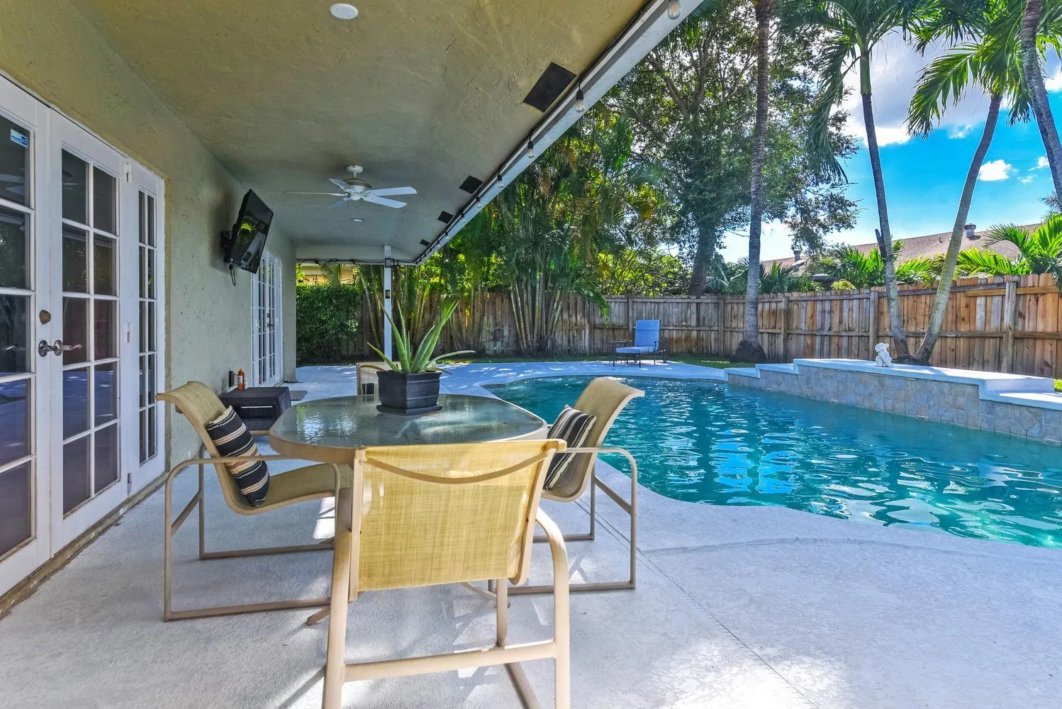4852 Sugar Pine Drive