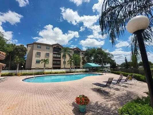 4450 NW 30TH Street #111