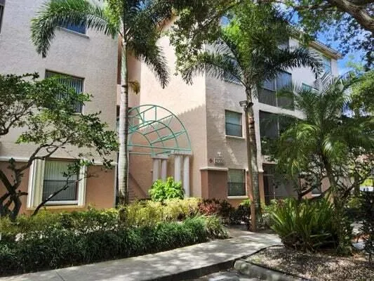 4450 NW 30TH Street #111