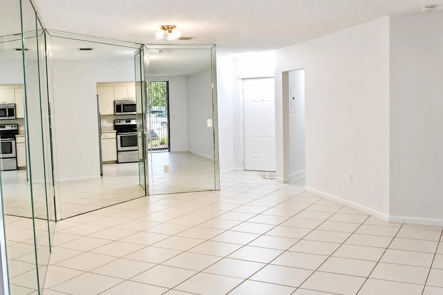 4450 NW 30TH Street #111