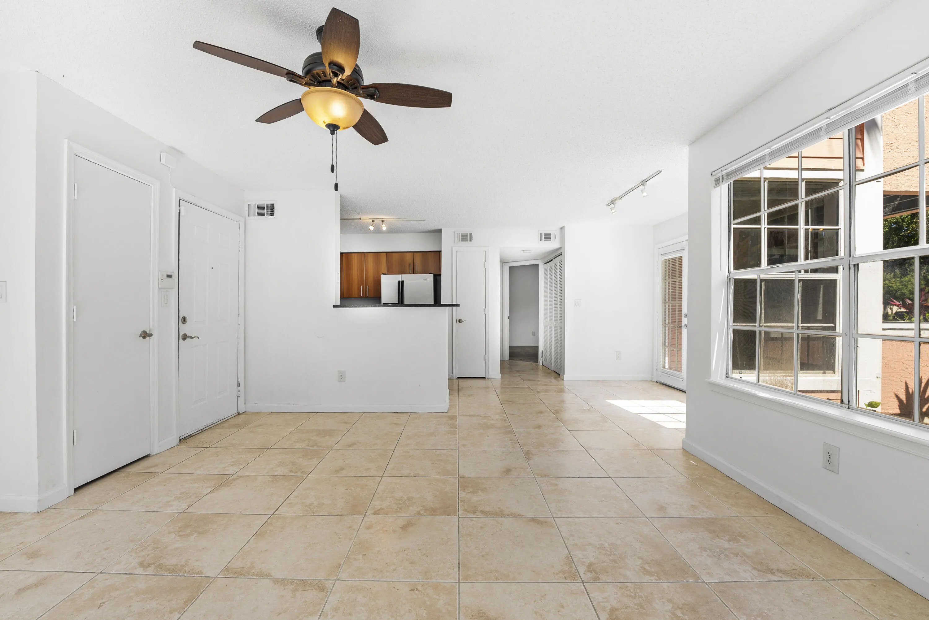 1001 CRYSTAL Way #O