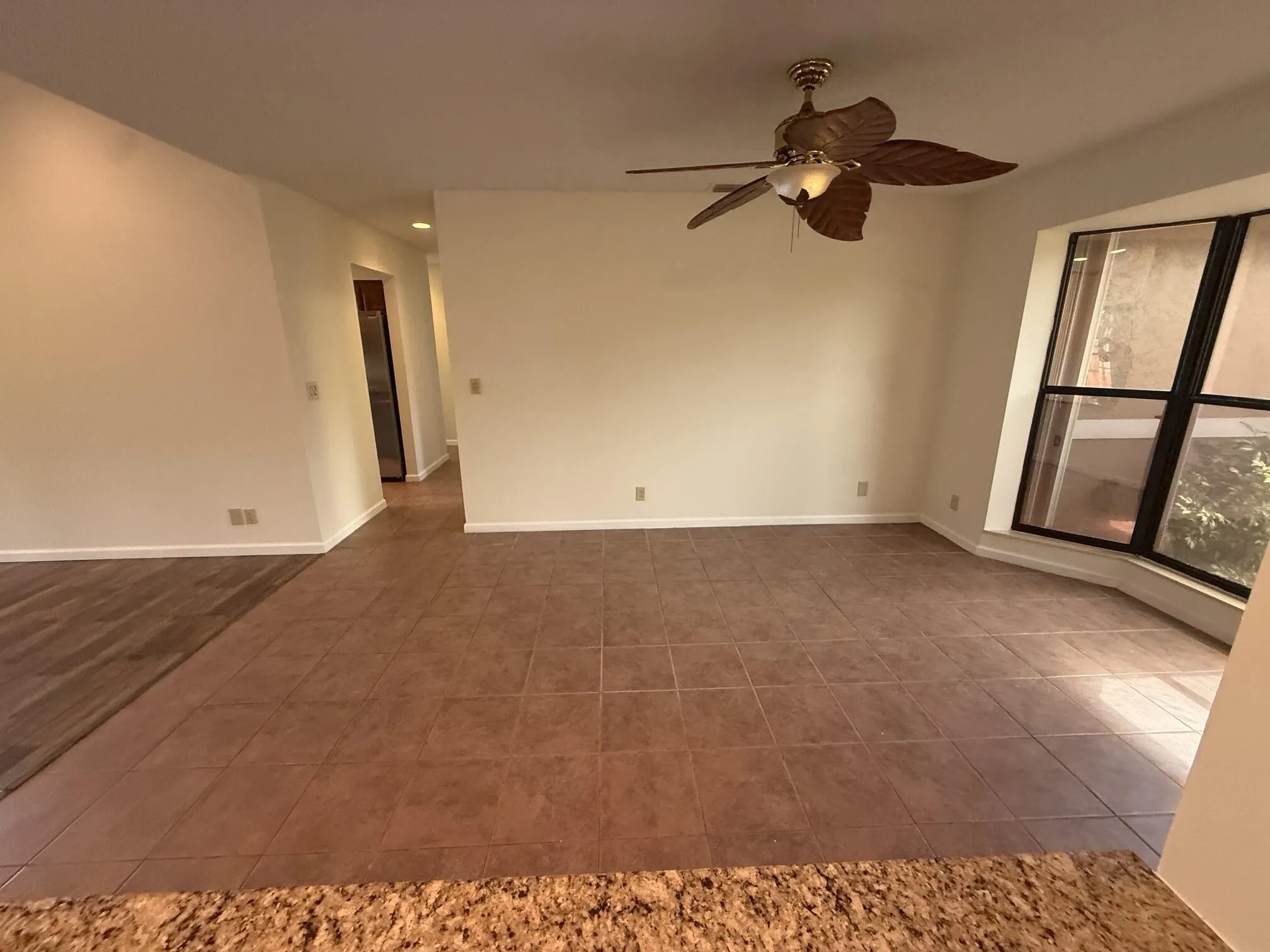 835 IVY Drive