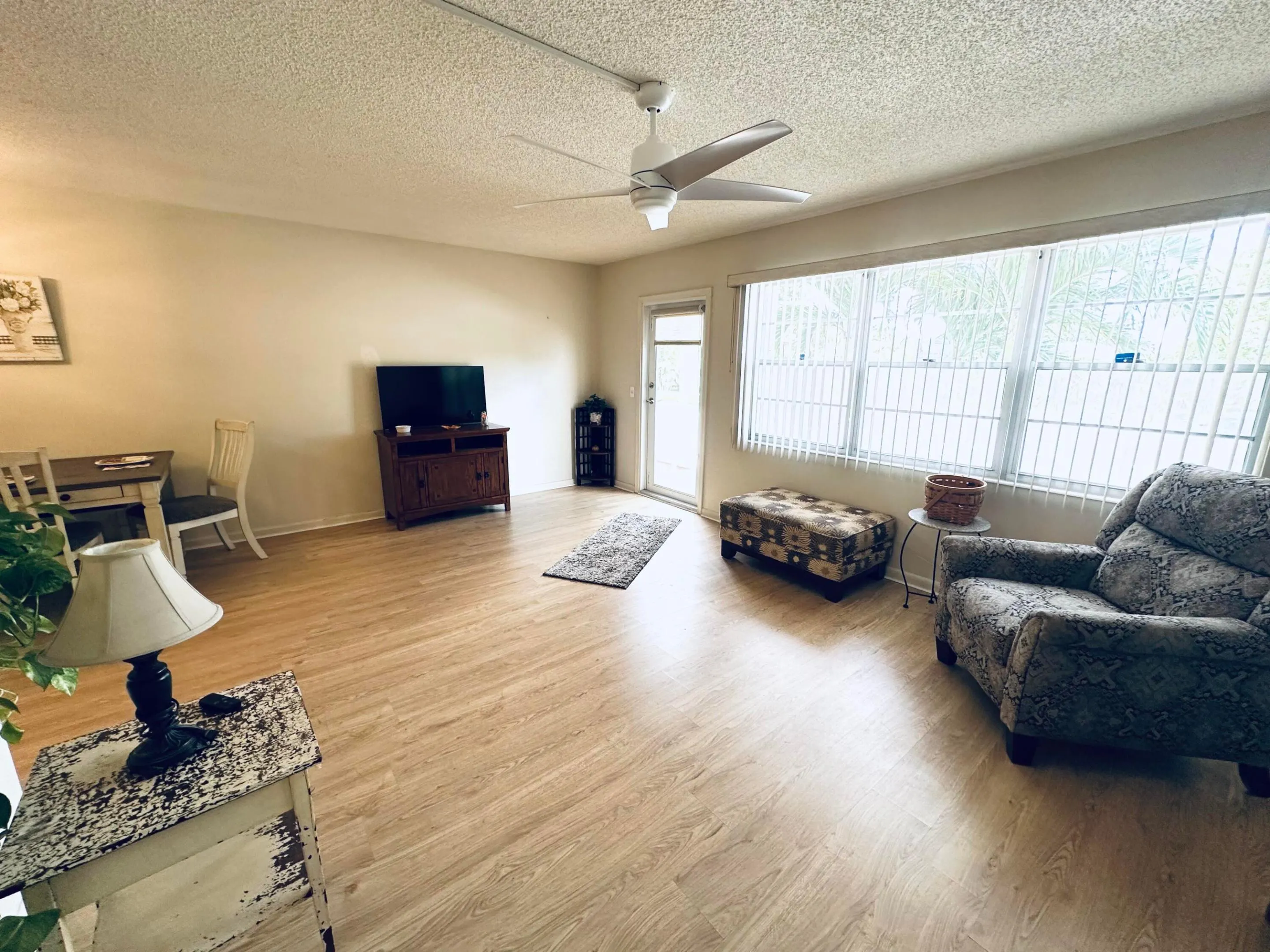 2079 Harwood F