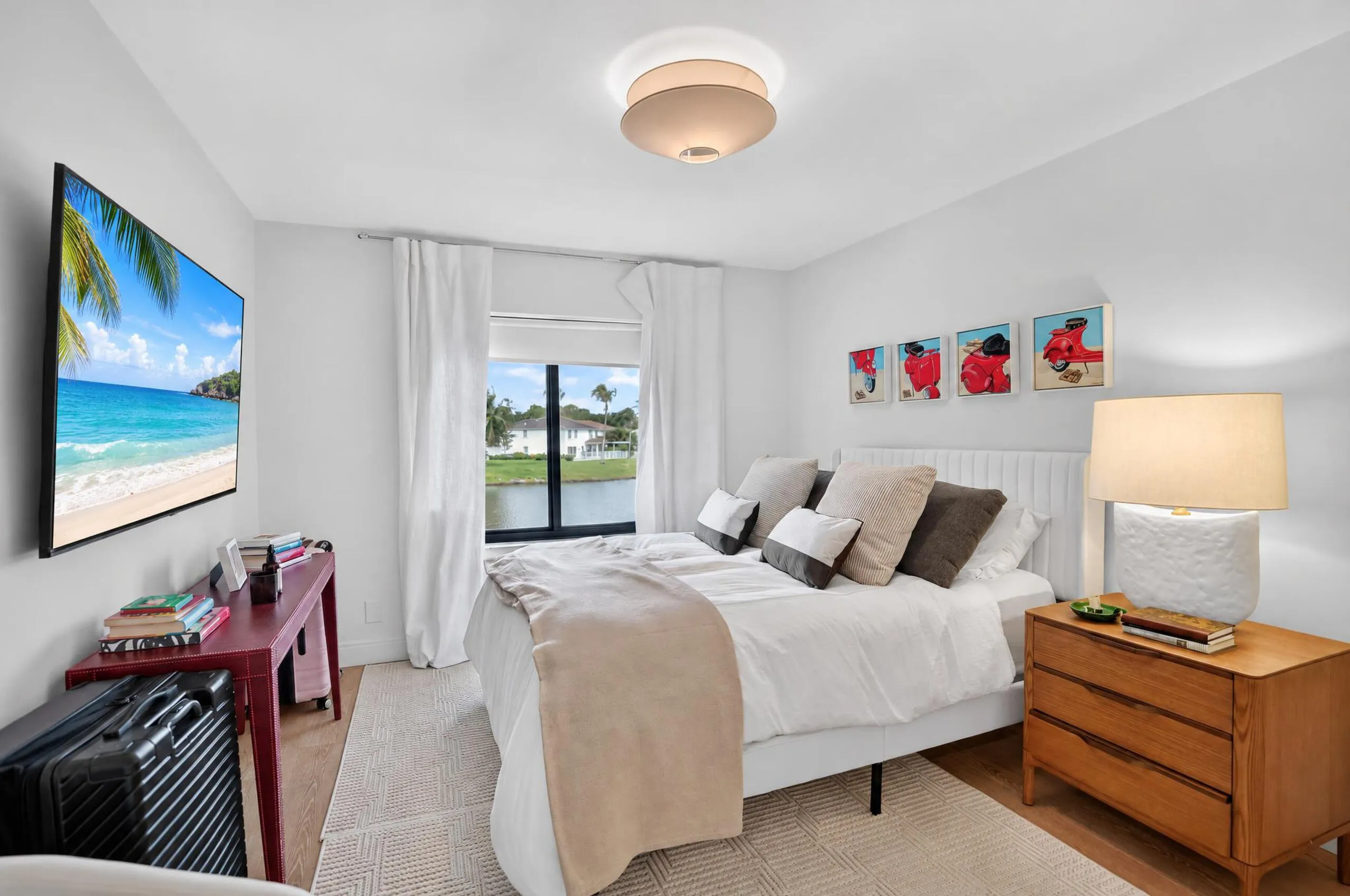 3995 Laurelwood Lane