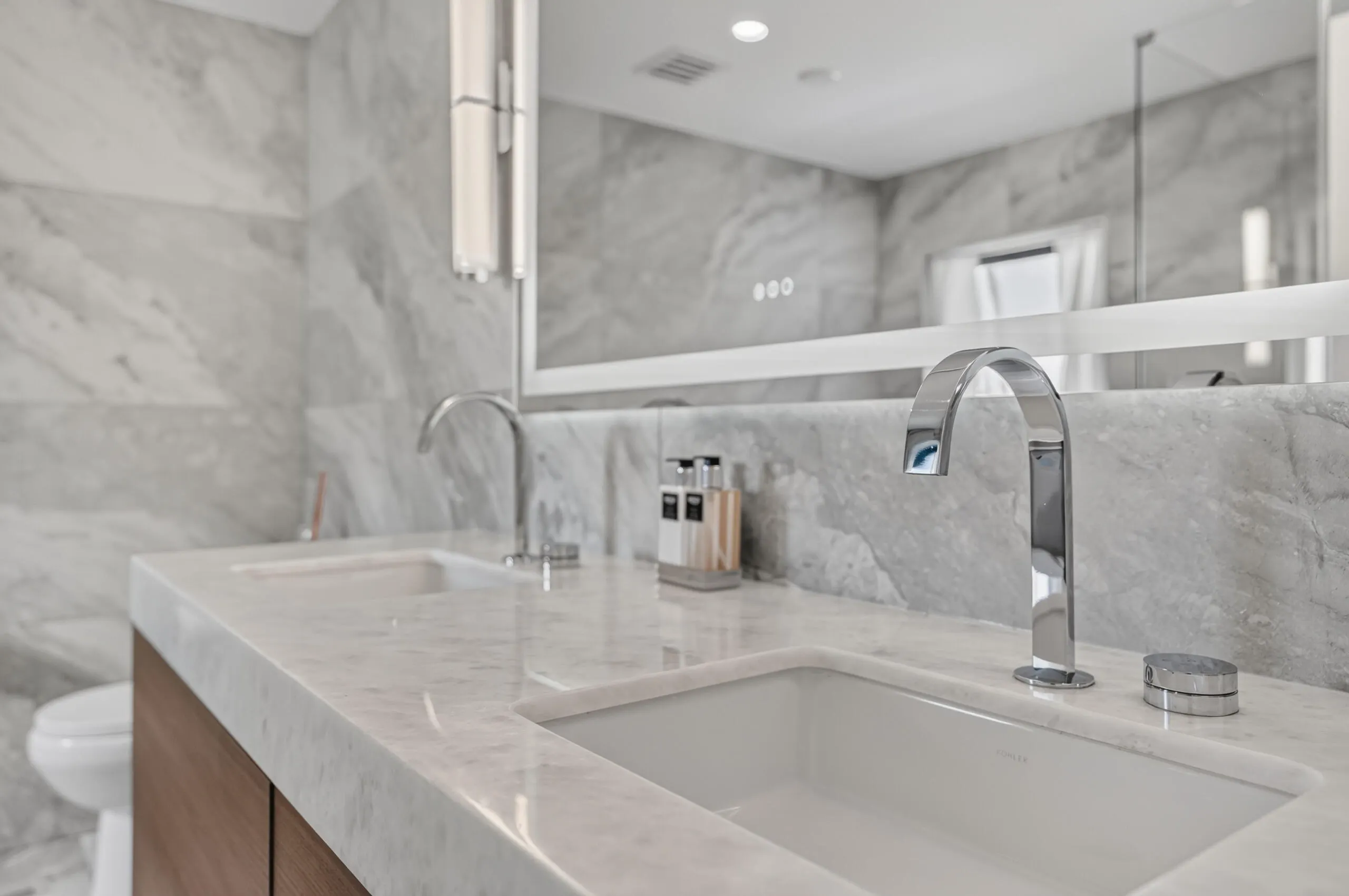 3995 Laurelwood Lane