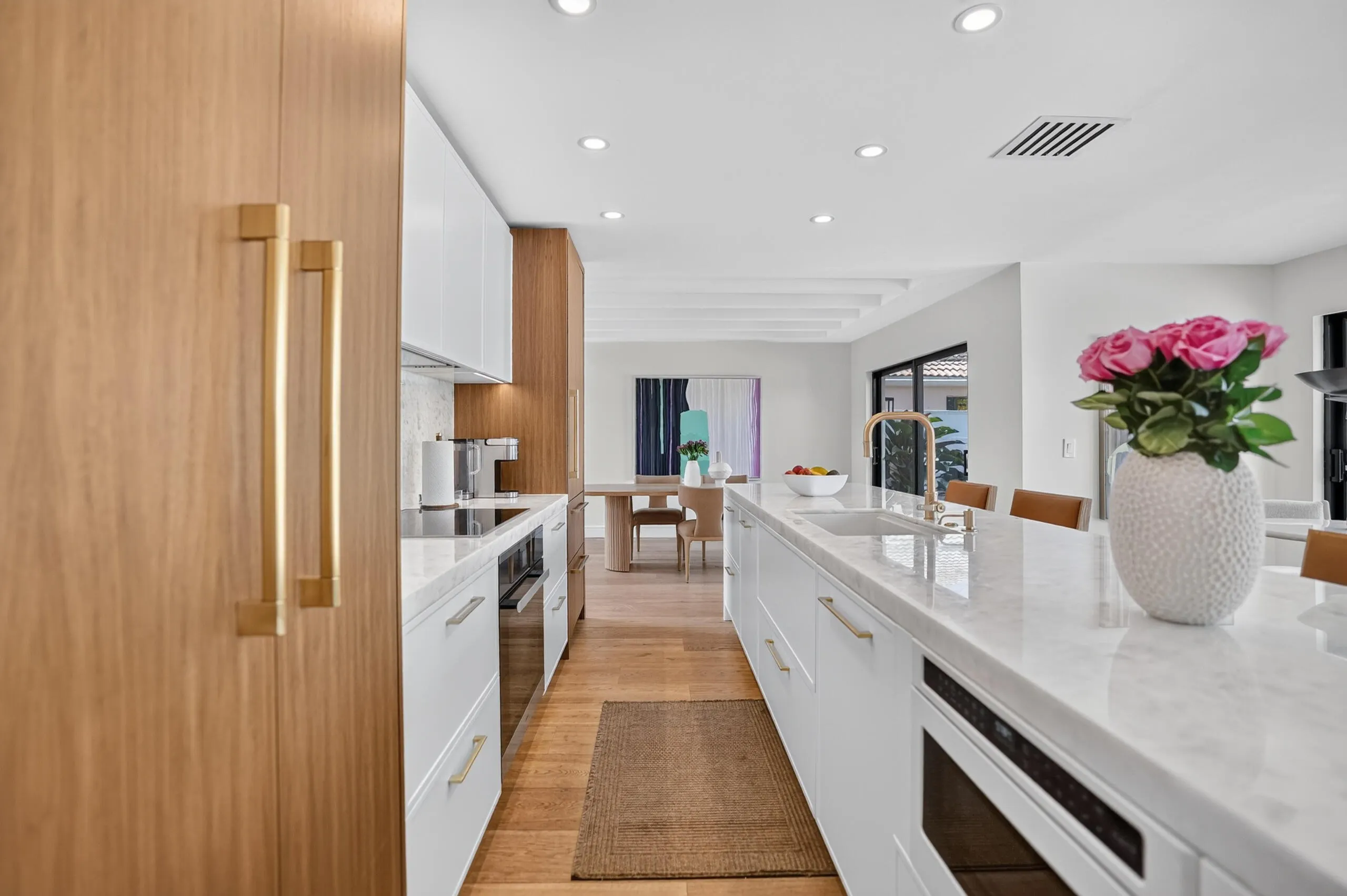 3995 Laurelwood Lane