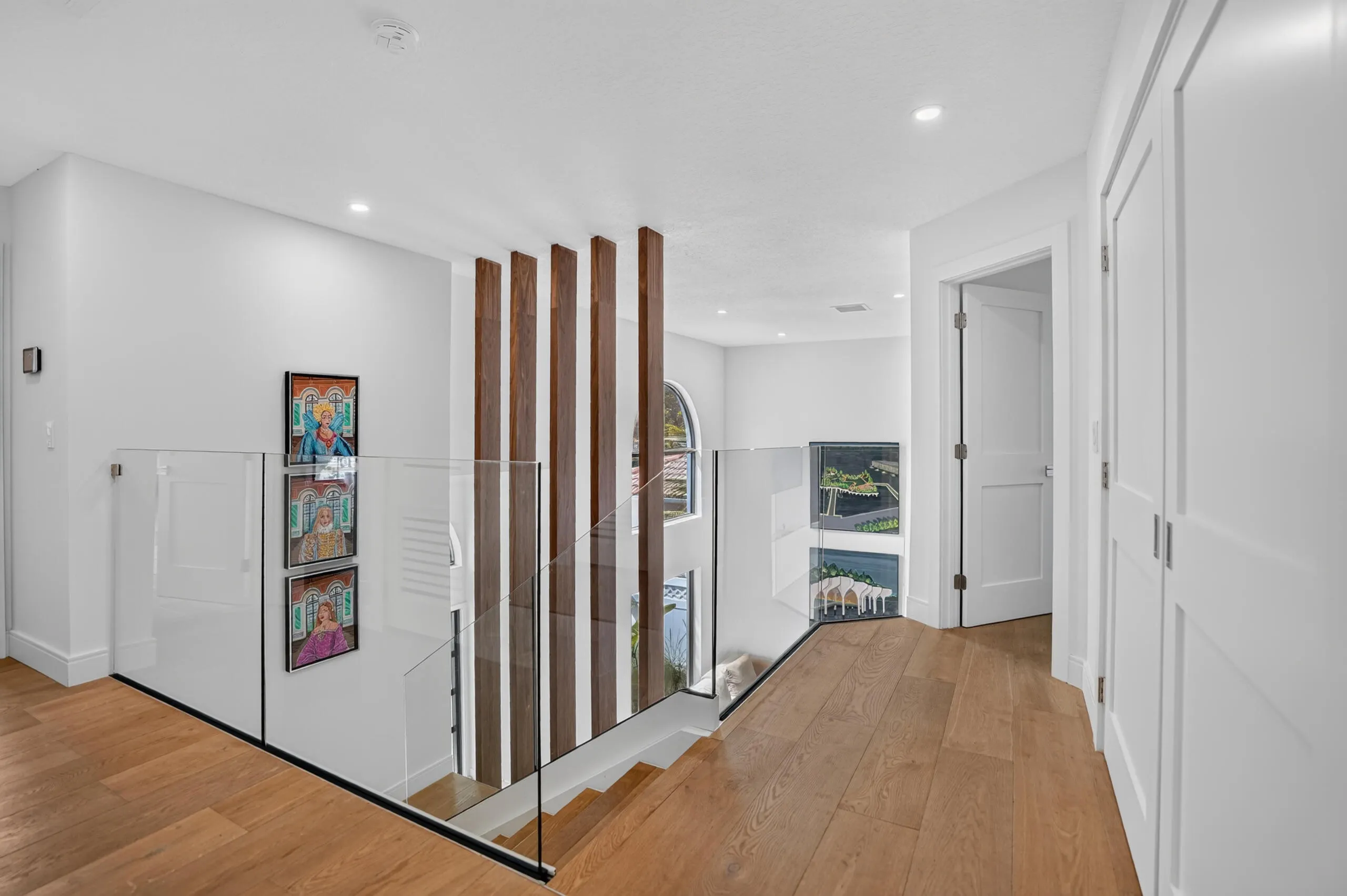 3995 Laurelwood Lane