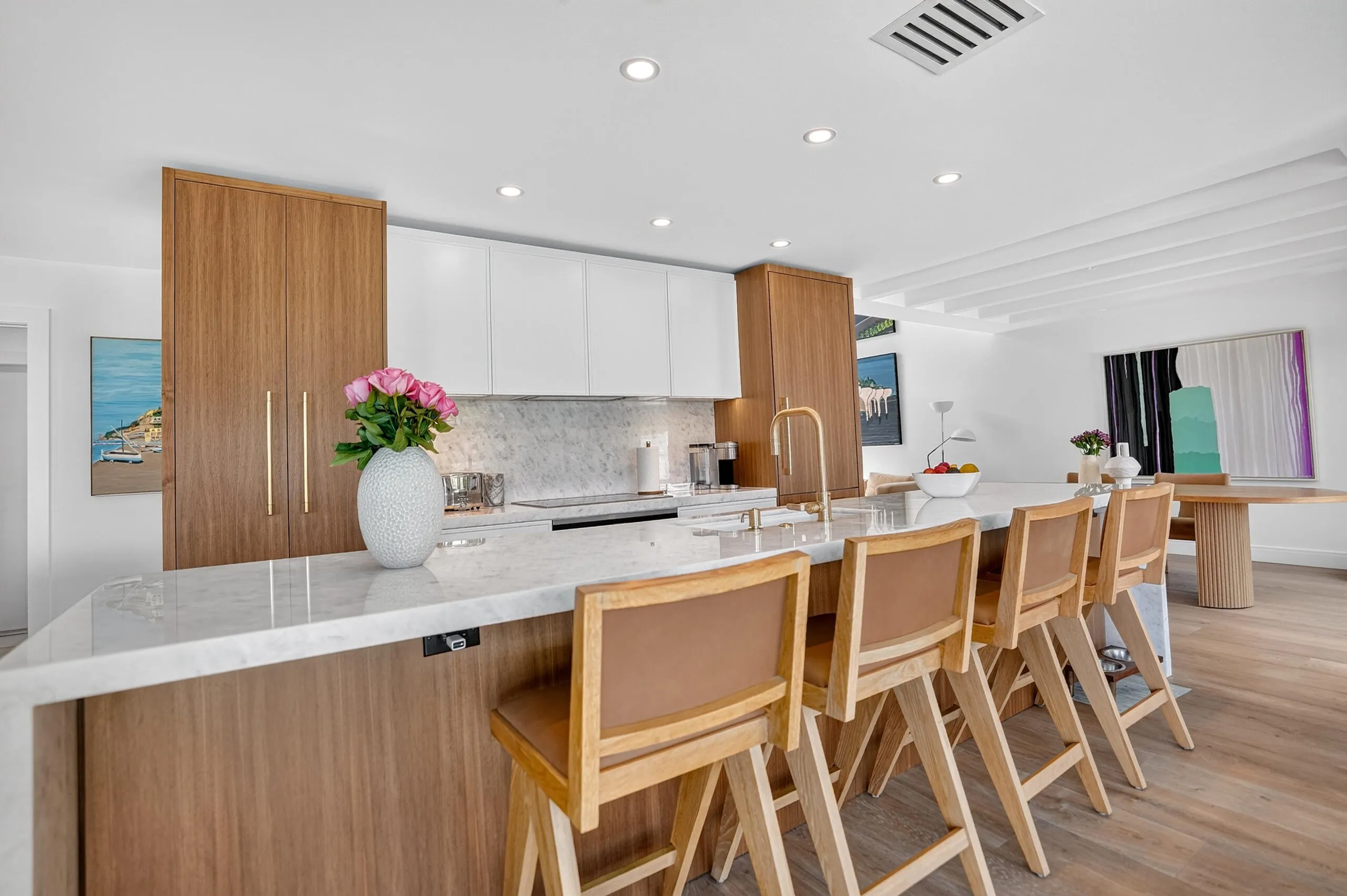 3995 Laurelwood Lane