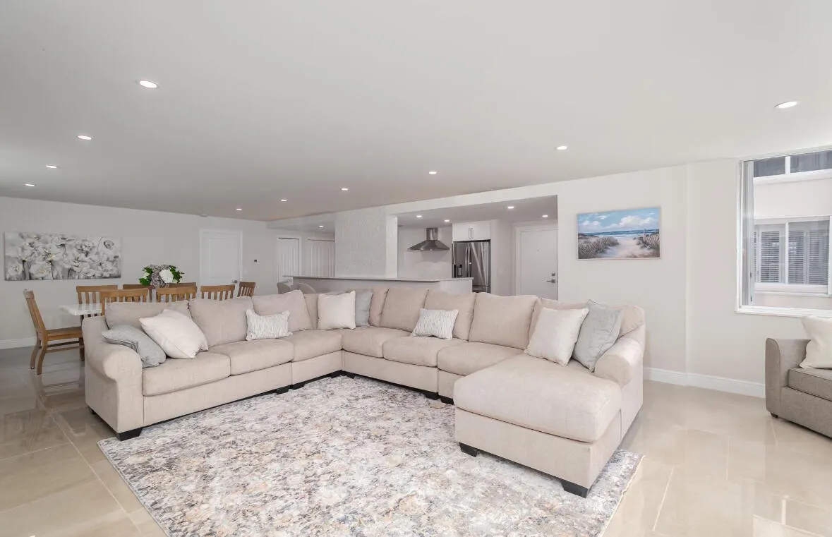 2000 S OCEAN Boulevard #402