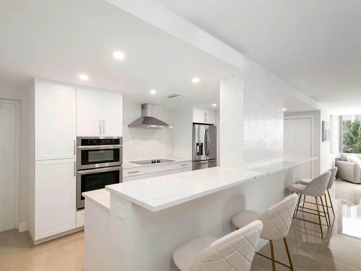 2000 S OCEAN Boulevard #402