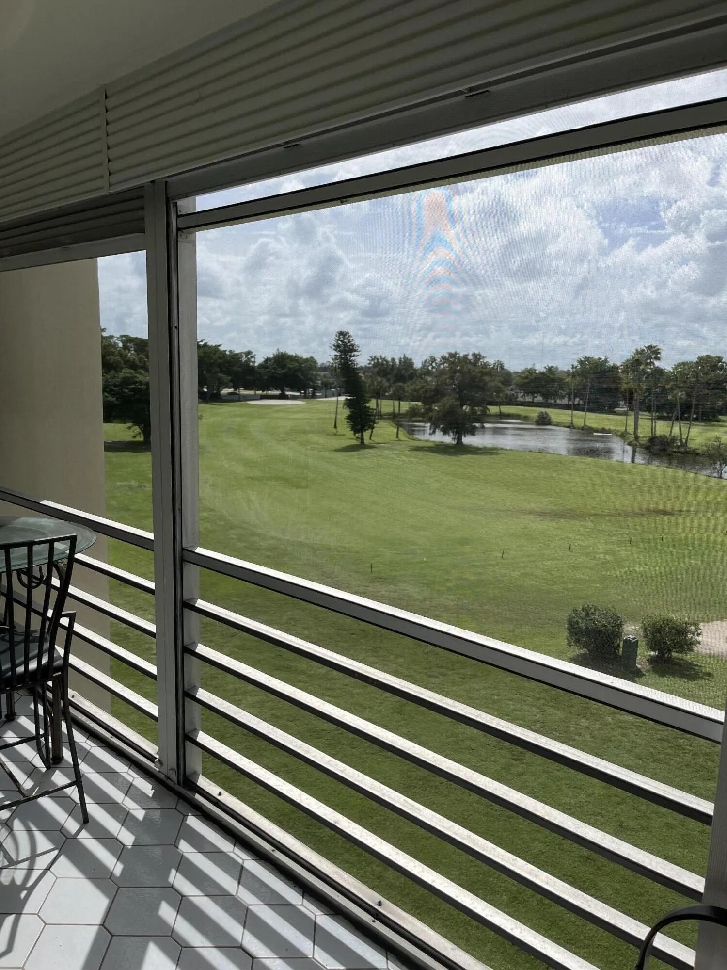 3871 VIA POINCIANA #402