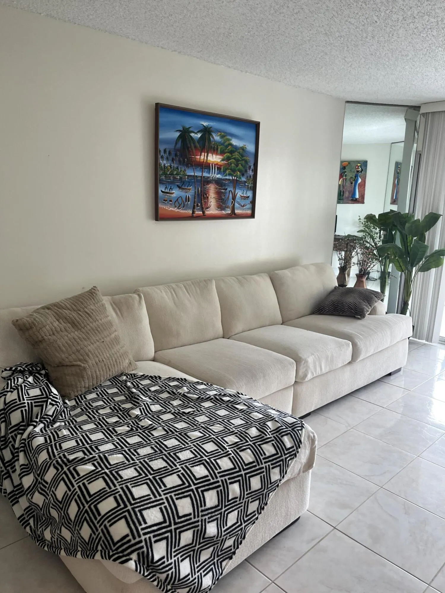 3871 VIA POINCIANA #402
