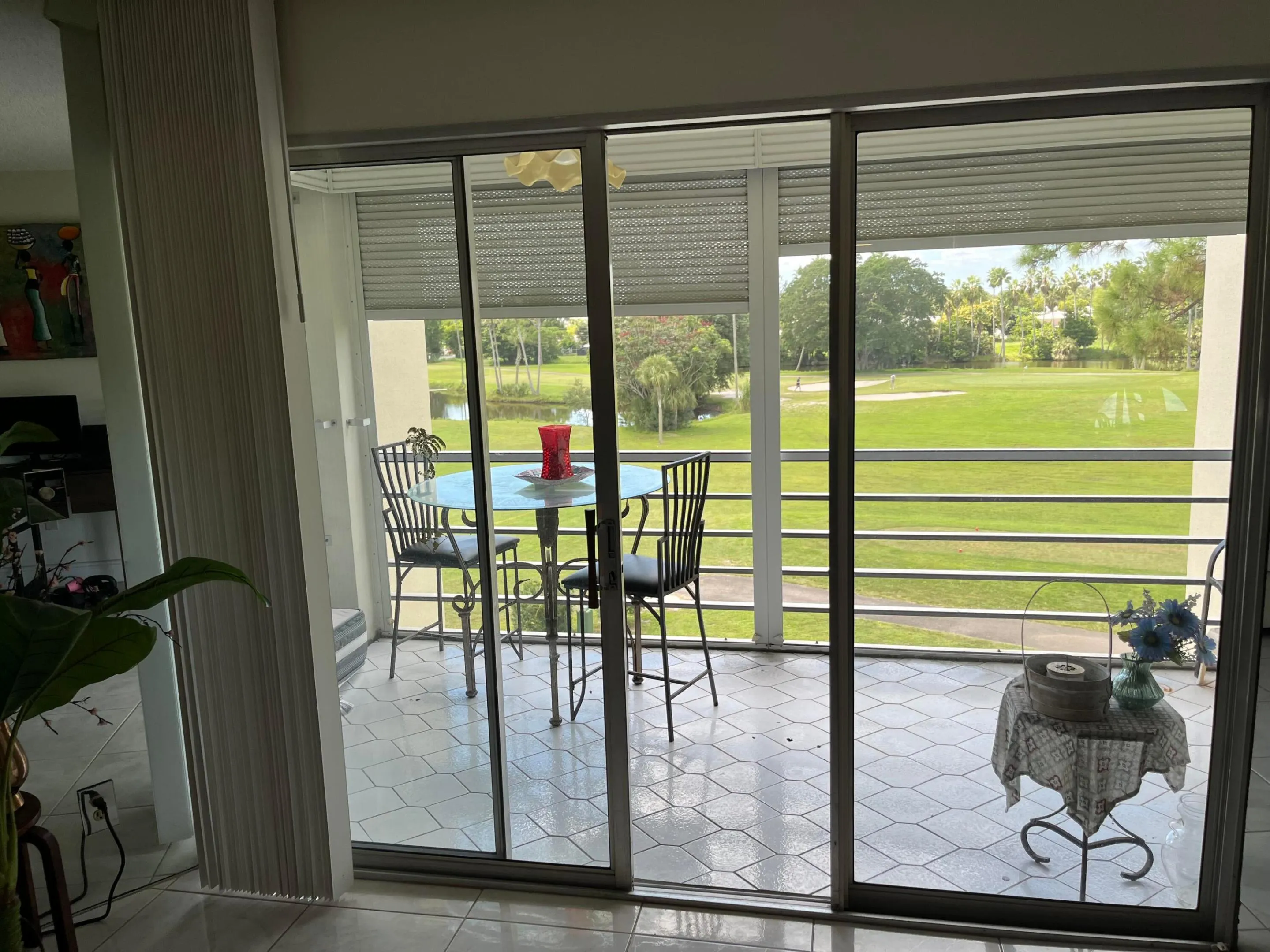 3871 VIA POINCIANA #402