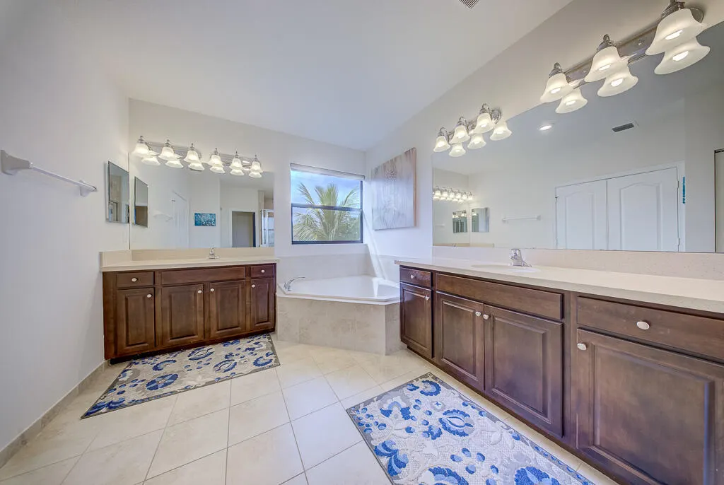 8832 Sea Chase Drive
