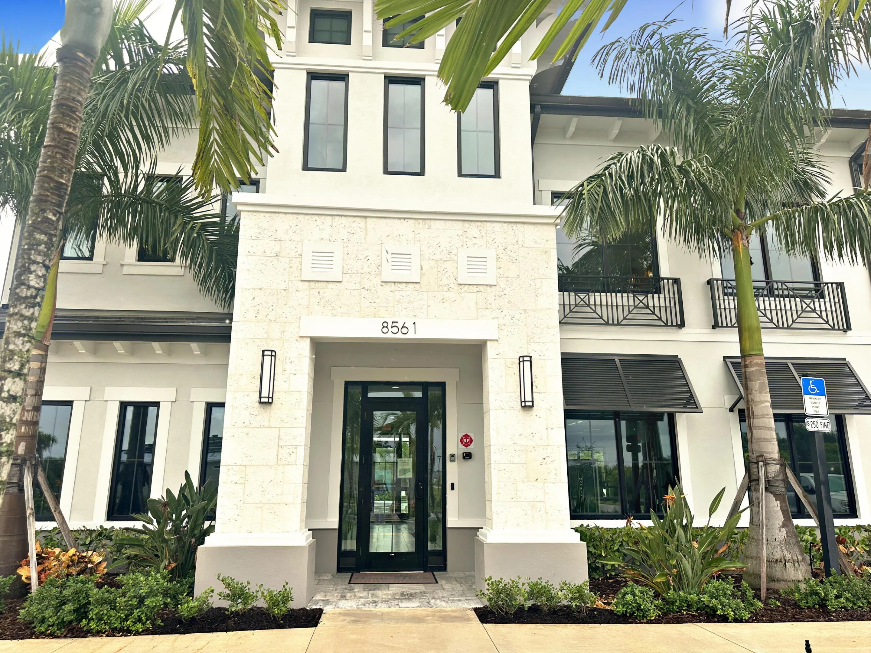 4501 JOLLY ROGER Manor