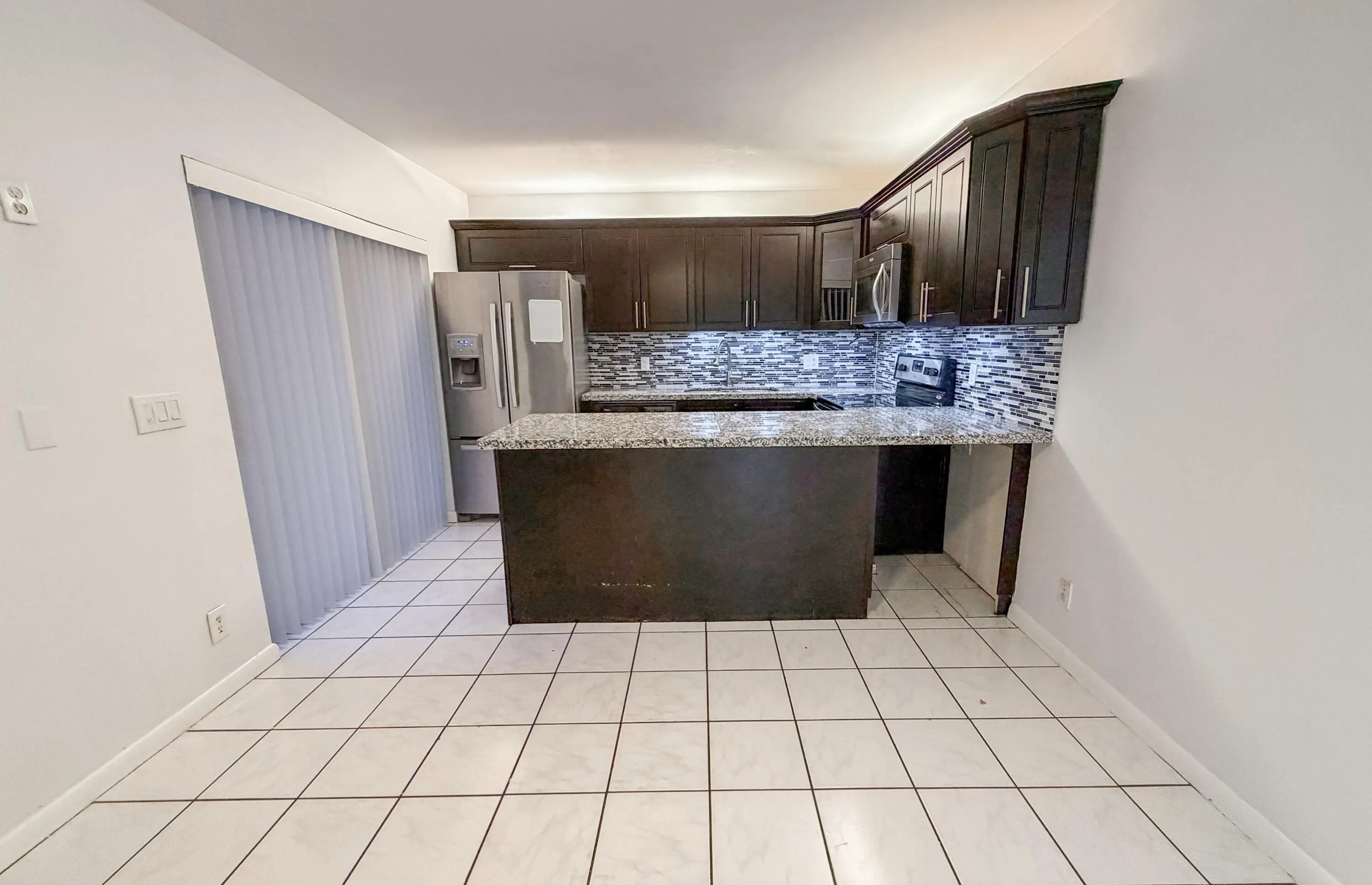 2552 SW 15th Street