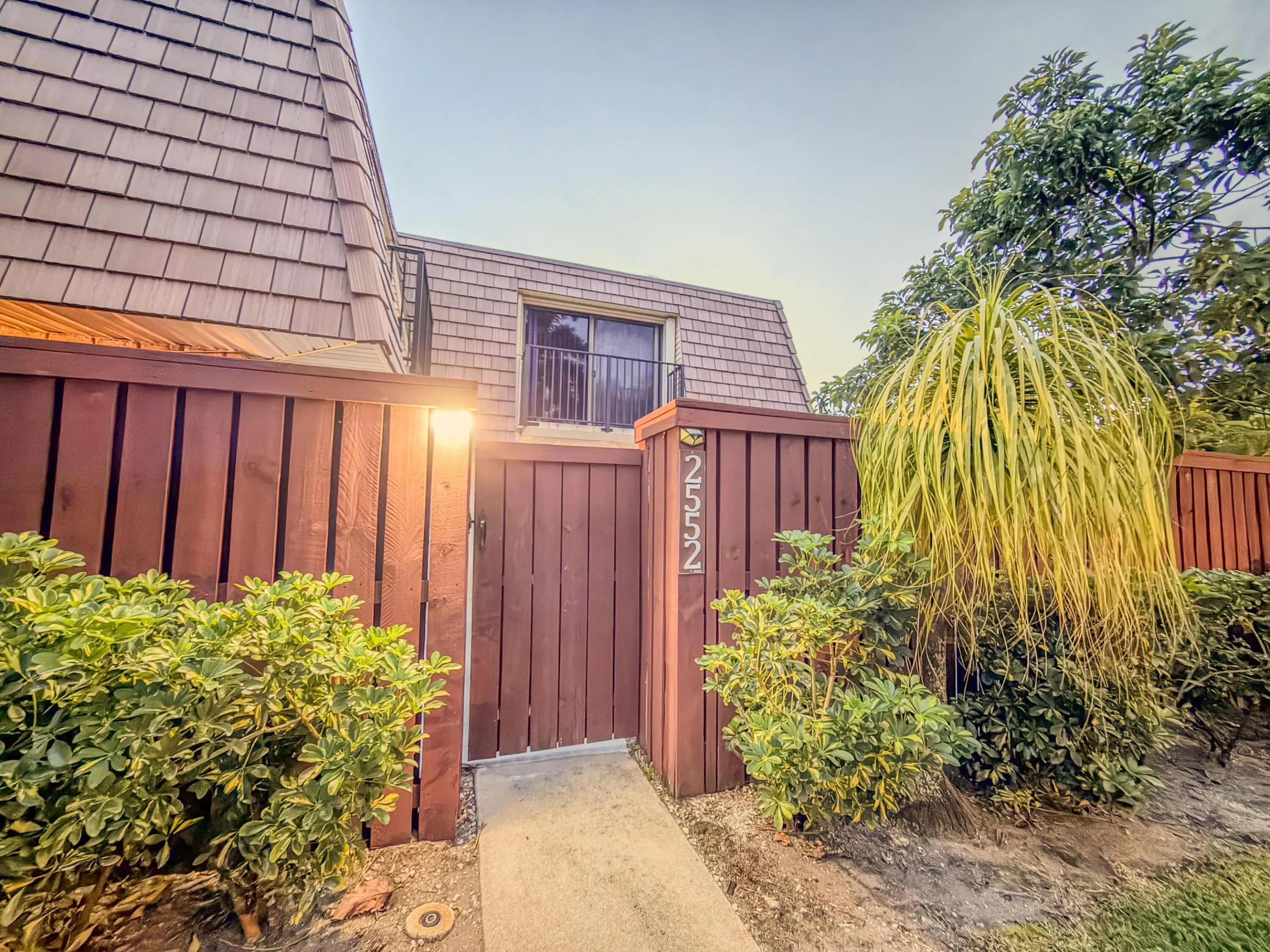 2552 SW 15th Street