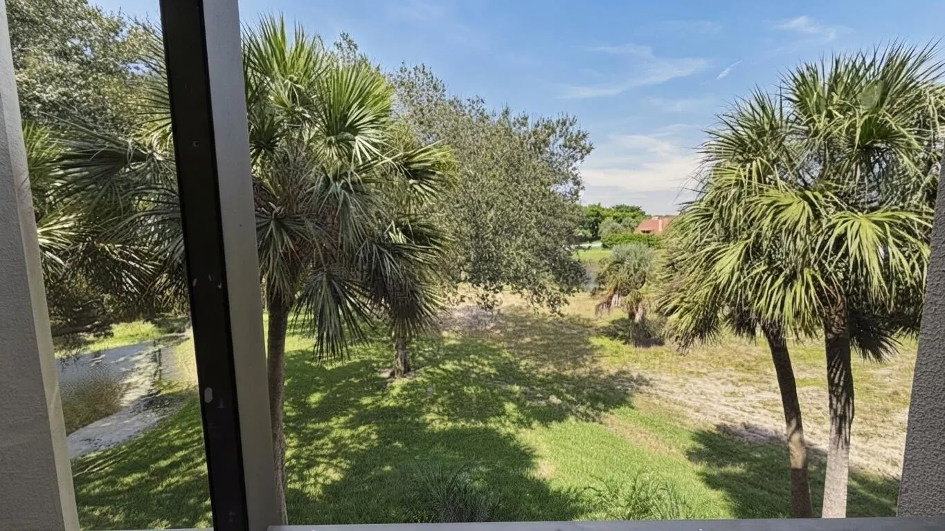 5900 Camino Del Sol #302