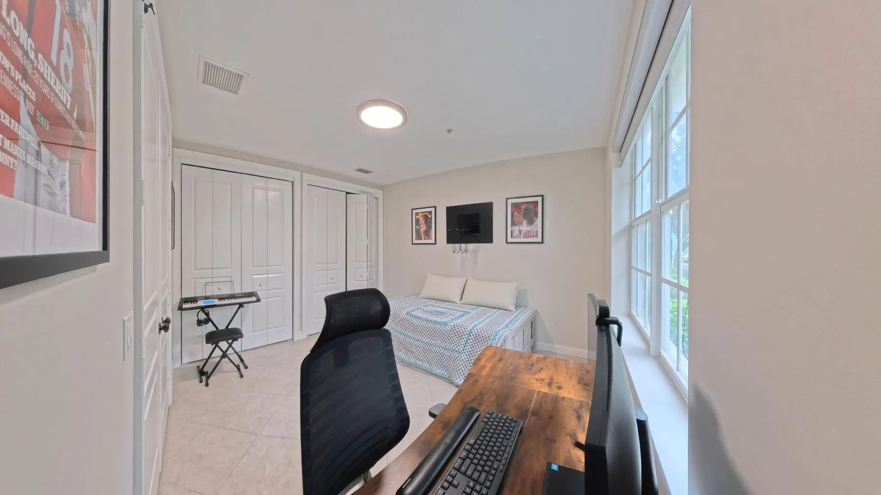 1009 W Heritage Club Circle