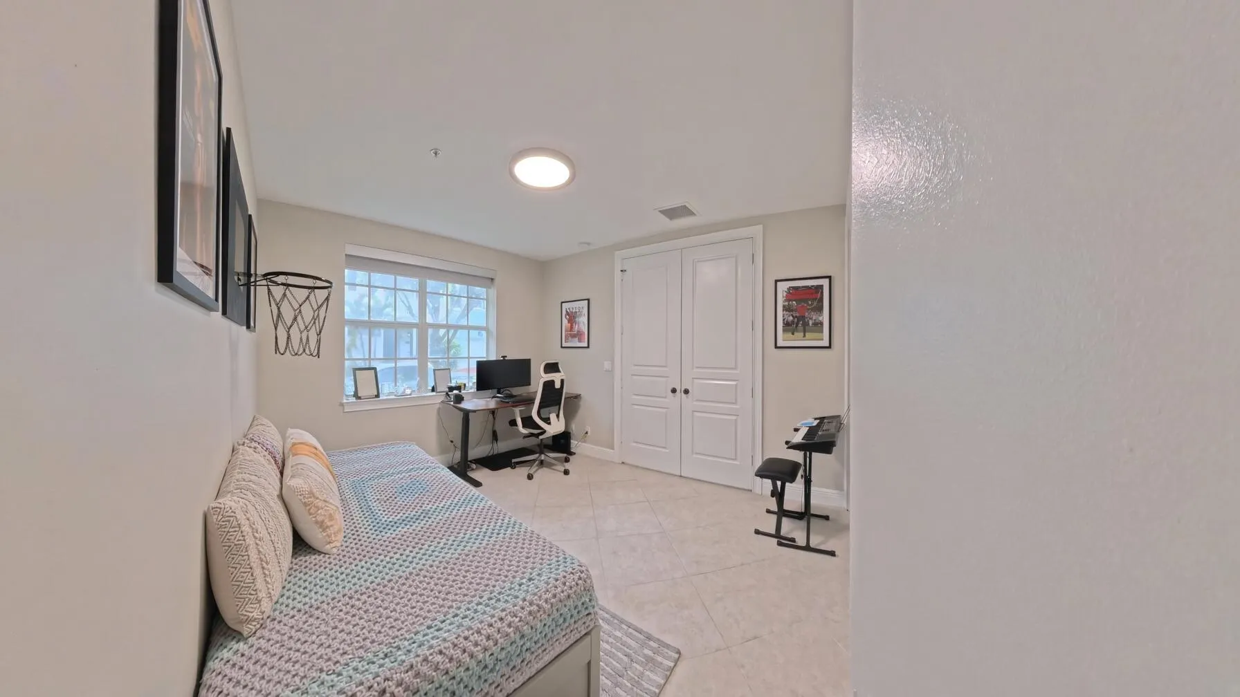 1009 W Heritage Club Circle