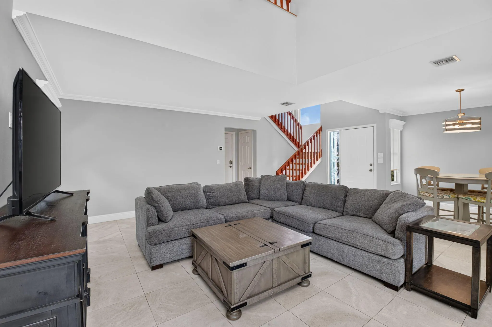 5092 Coronado Ridge