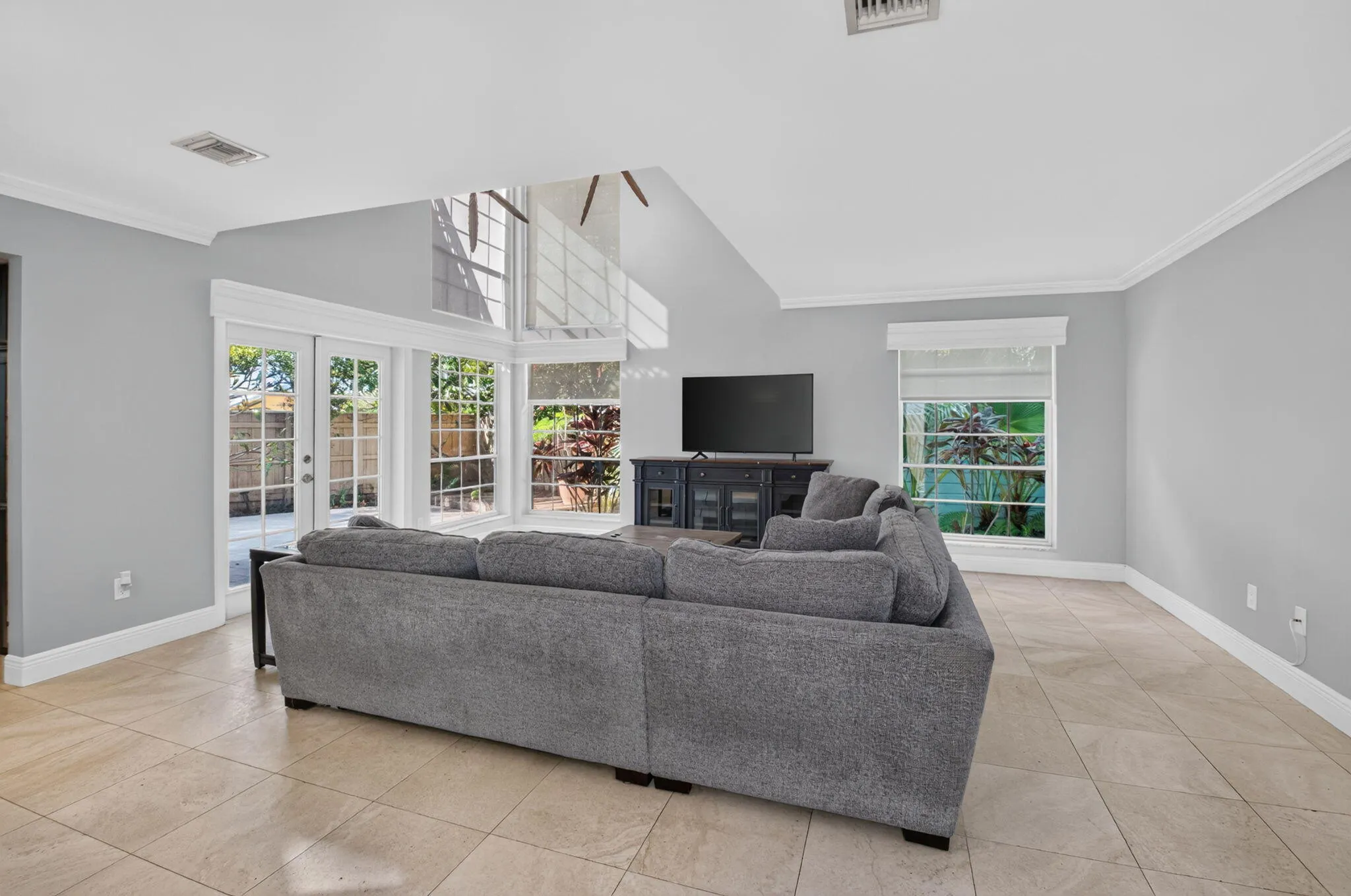 5092 Coronado Ridge