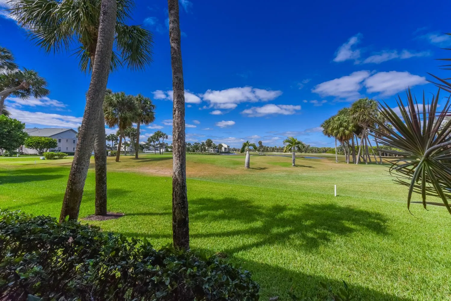 5811 NE GULFSTREAM Way #4002