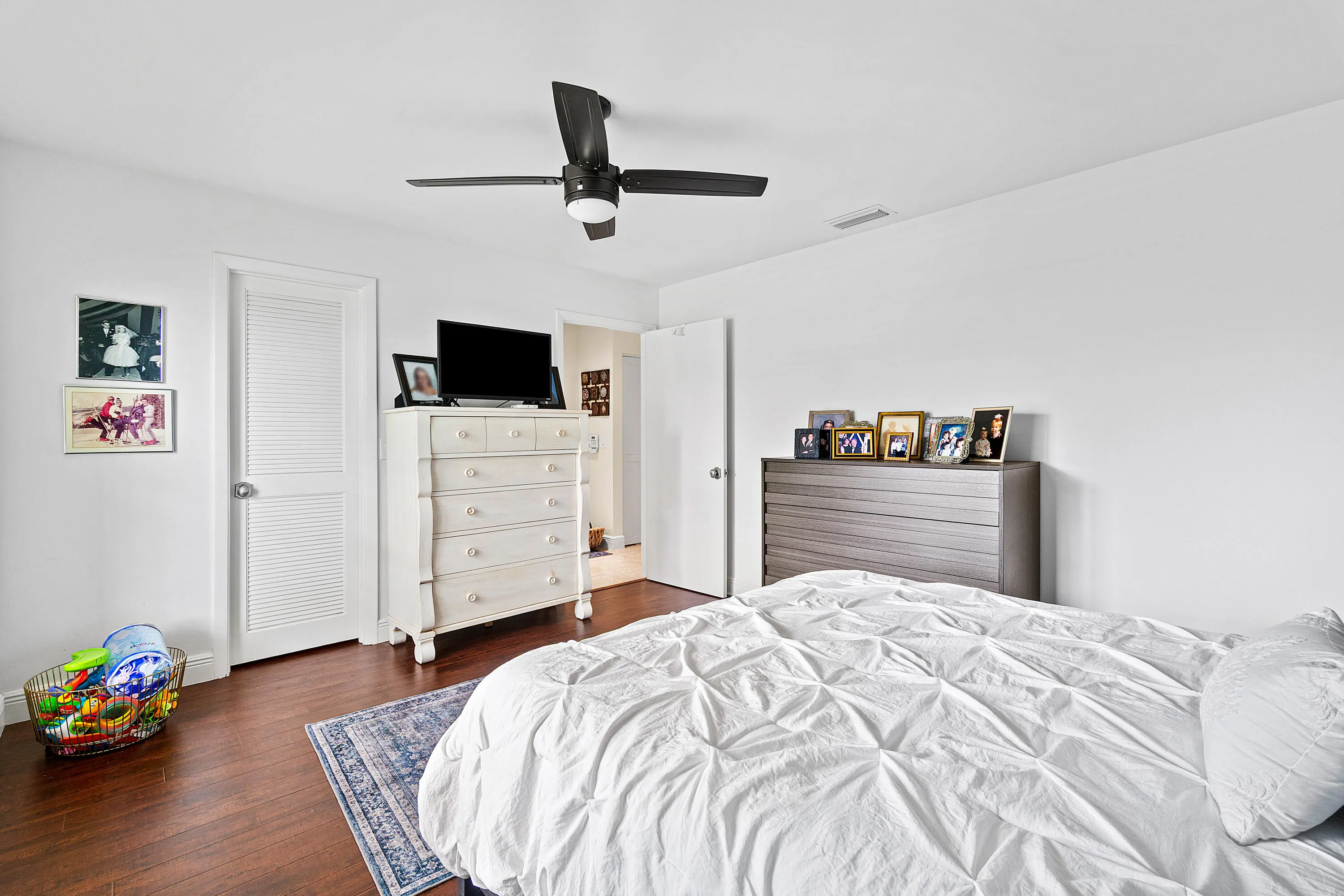 11270 Cloverleaf Circle