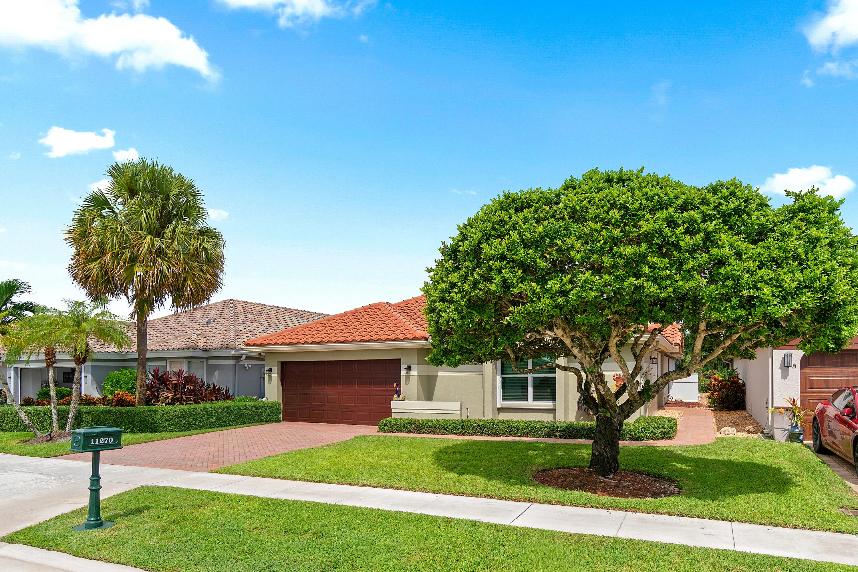 11270 Cloverleaf Circle