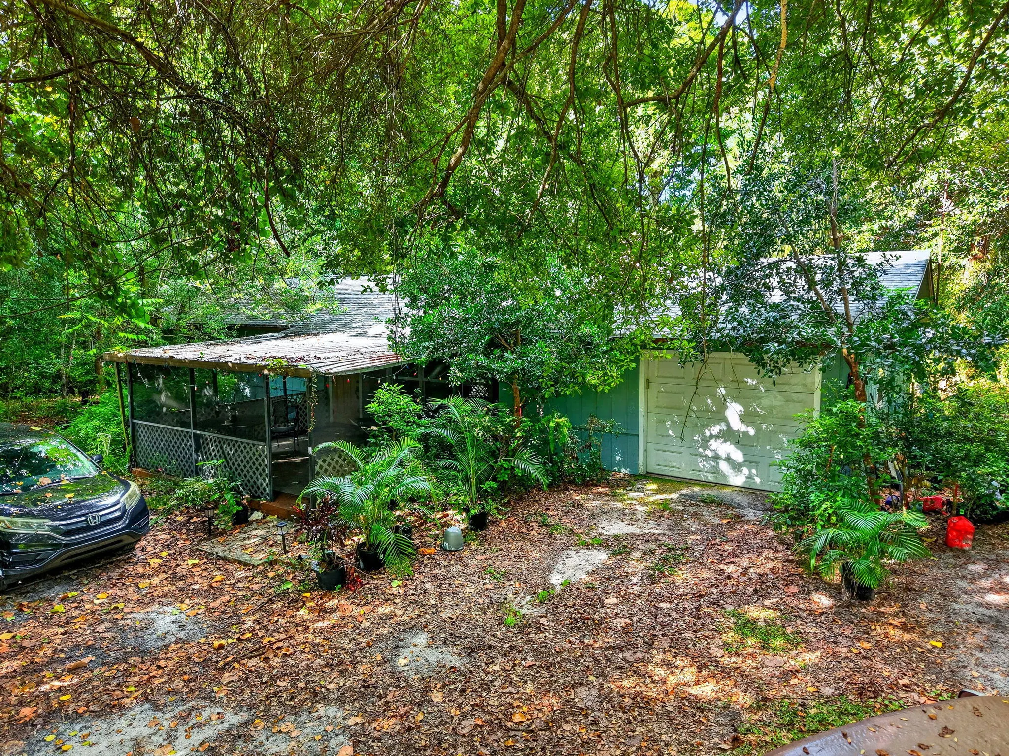 5679 SIMS Road