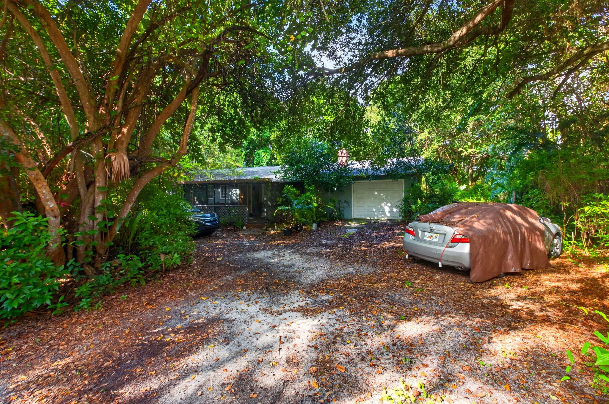 5679 SIMS Road