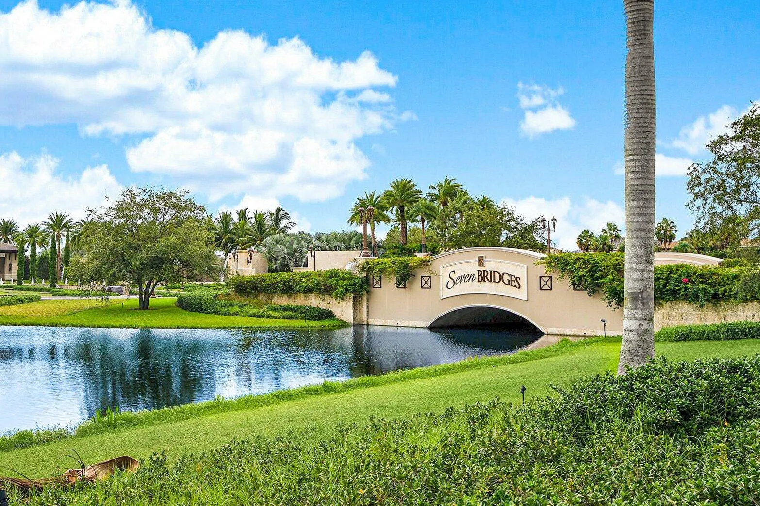 16526 Fleur De Lis Way