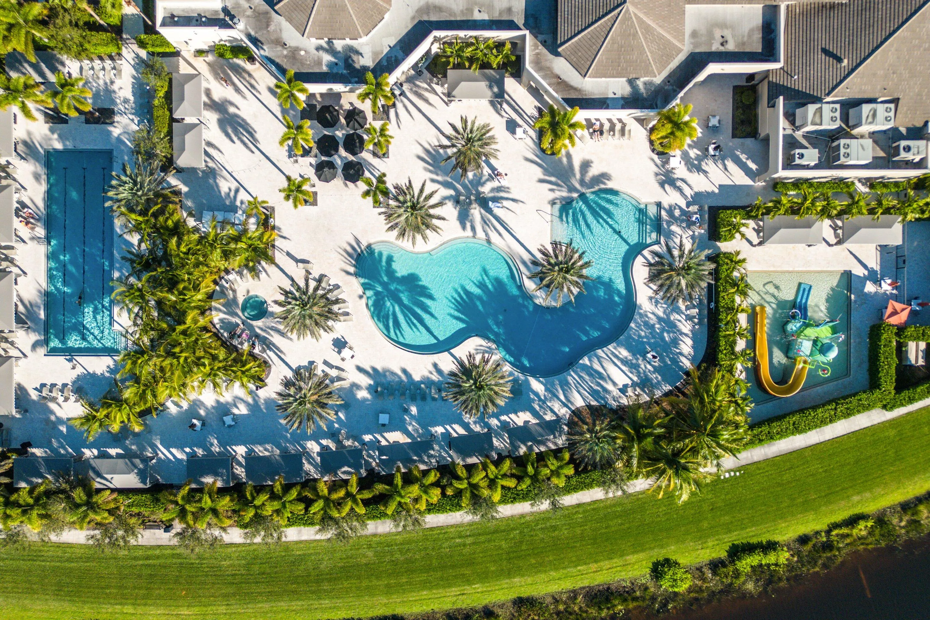 16526 Fleur De Lis Way