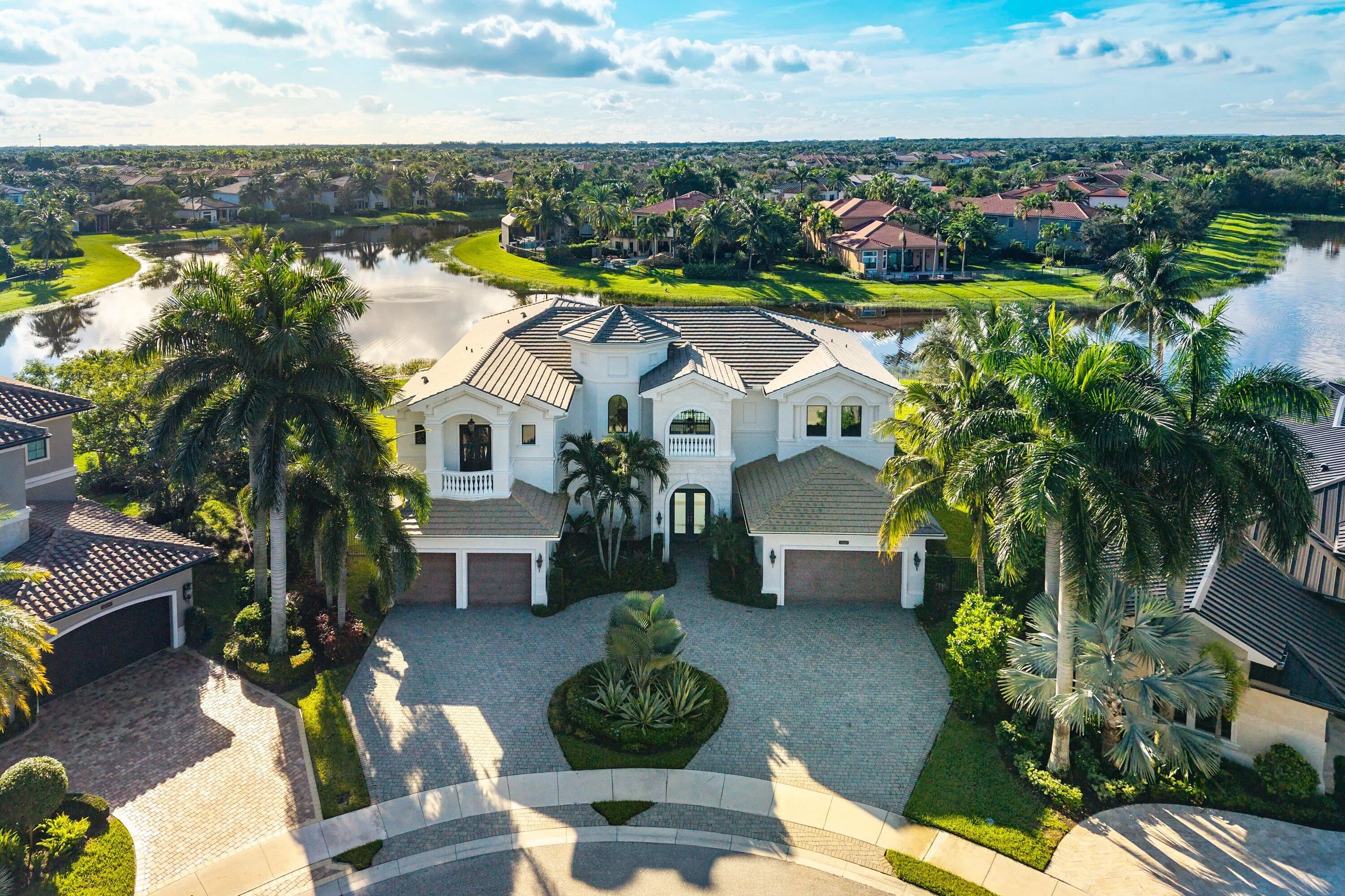 16526 Fleur De Lis Way