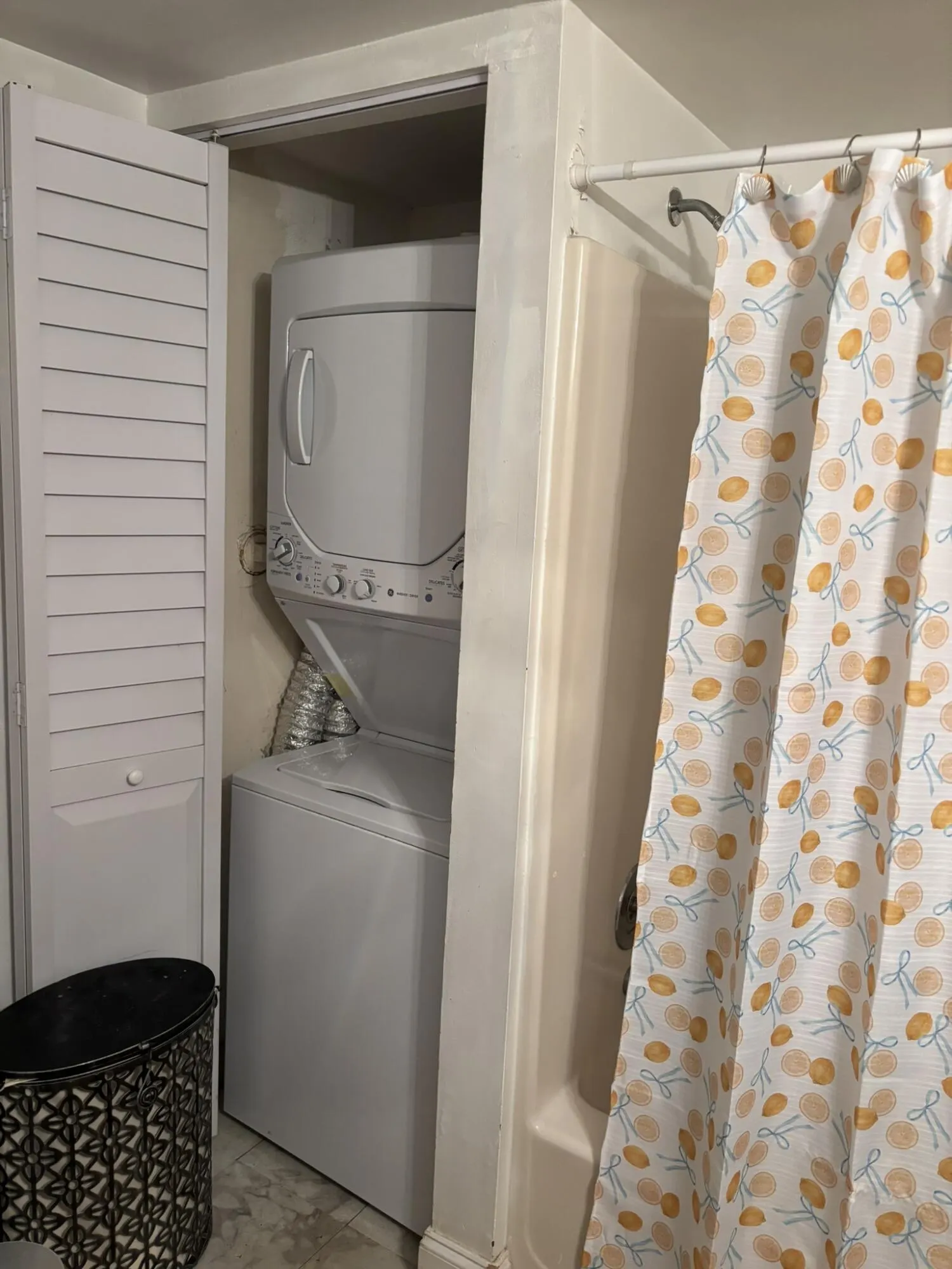 7106 GOLF COLONY Court #201