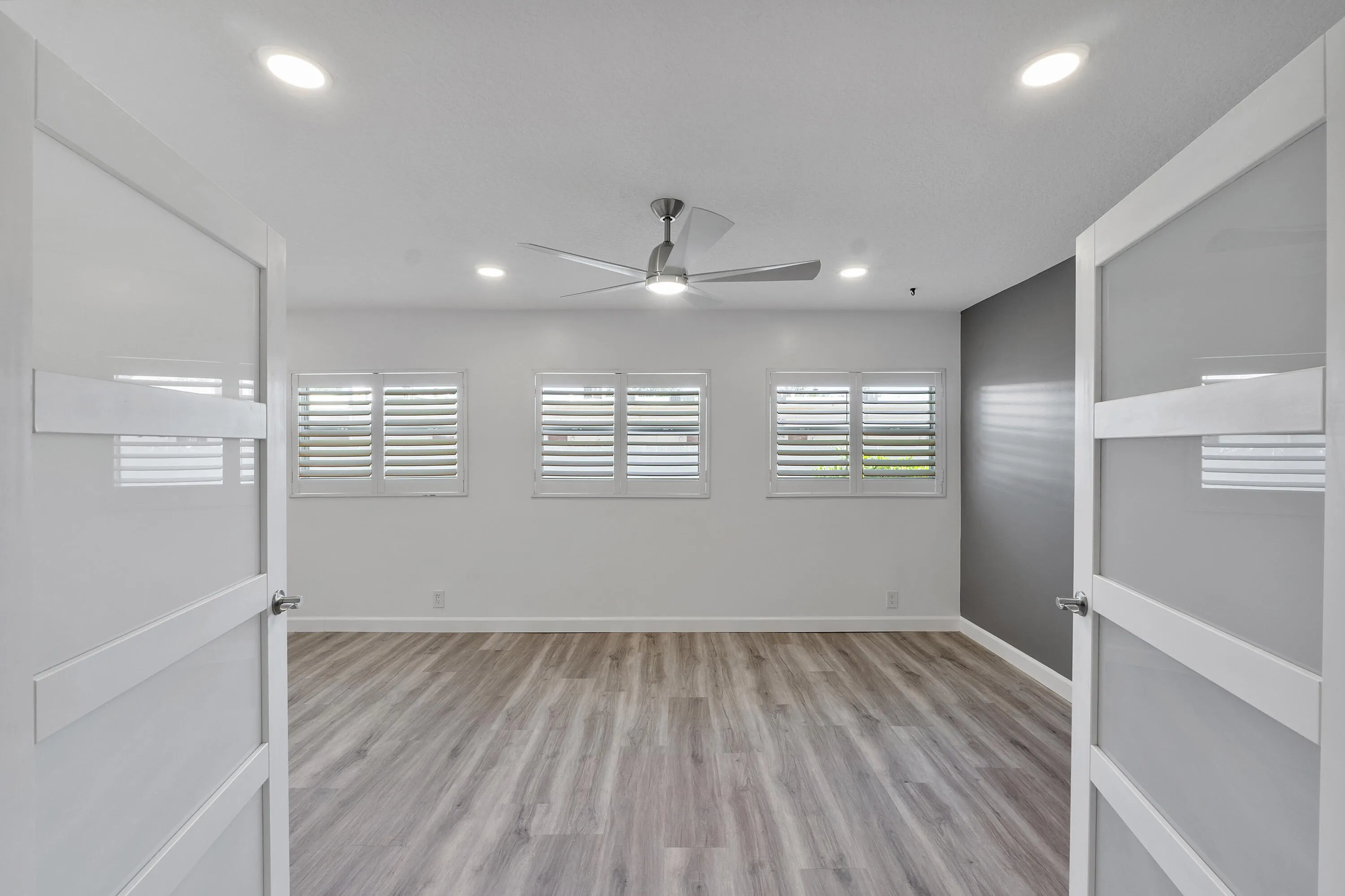 273 NW 36TH Avenue