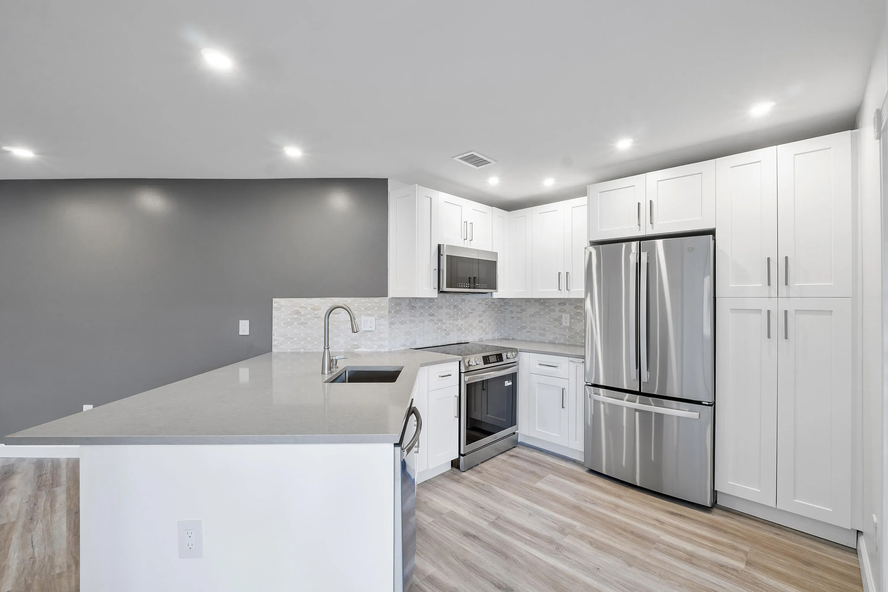 273 NW 36TH Avenue