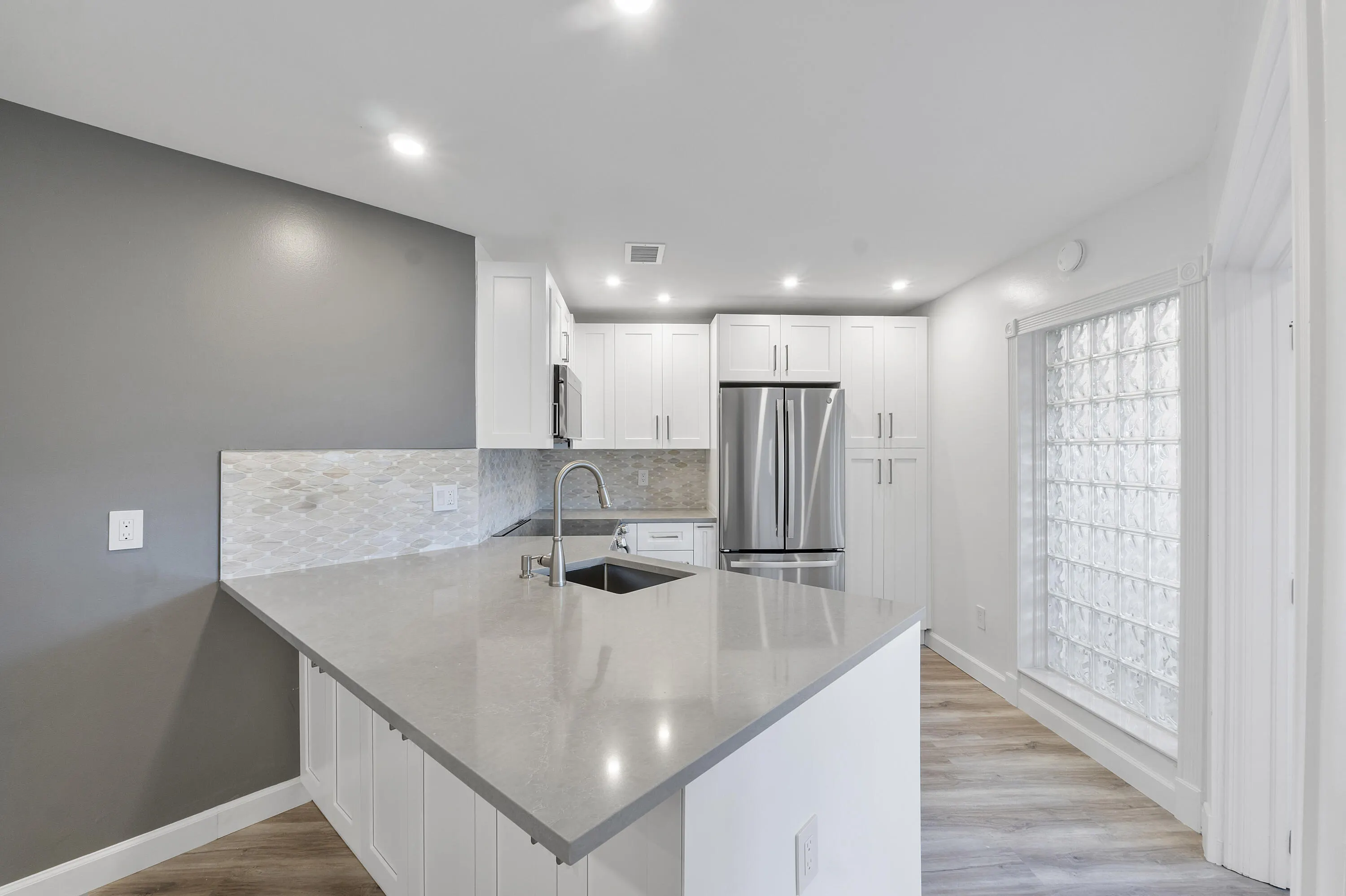 273 NW 36TH Avenue