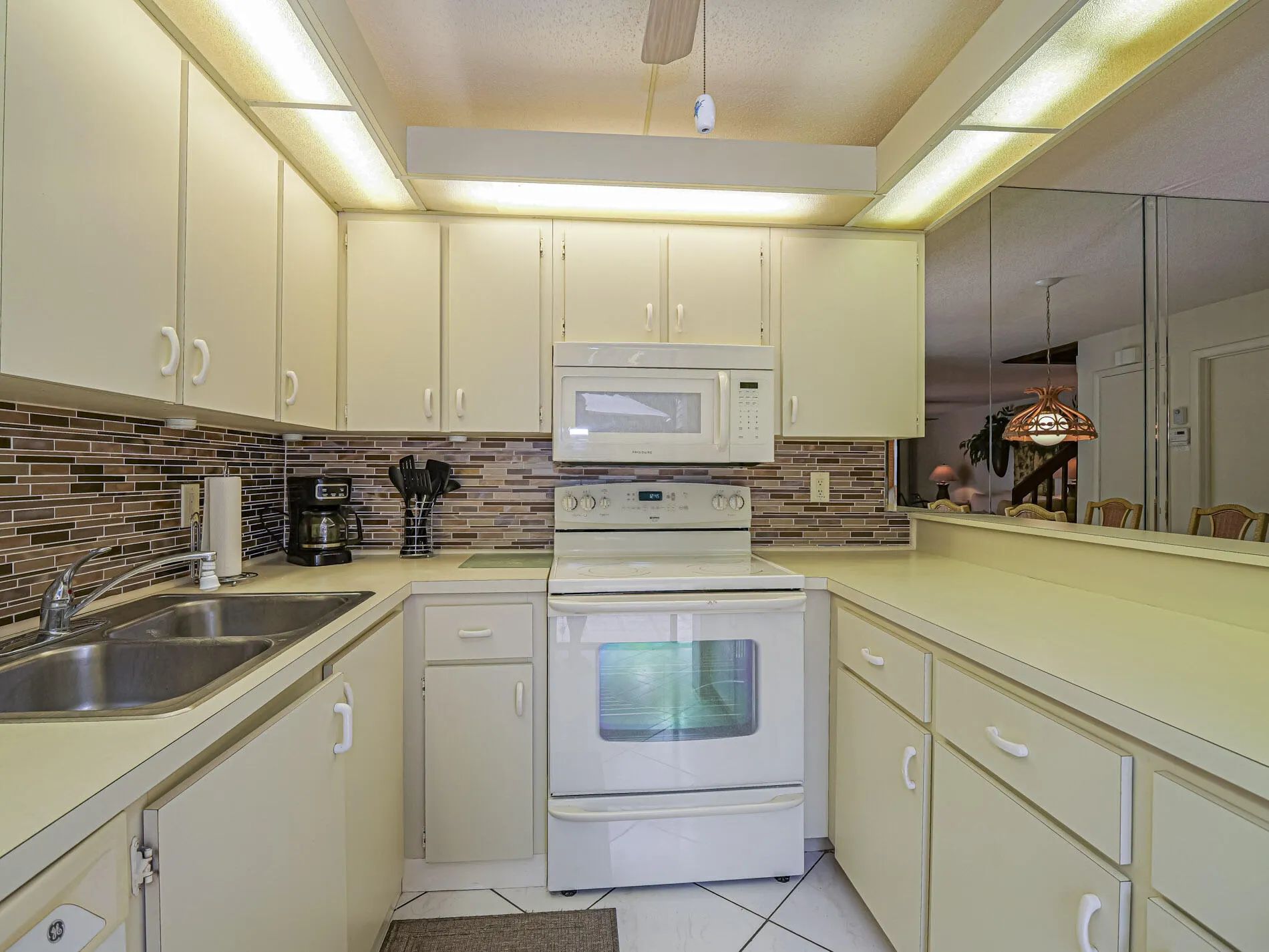 510 N TROPIC Lane #10D