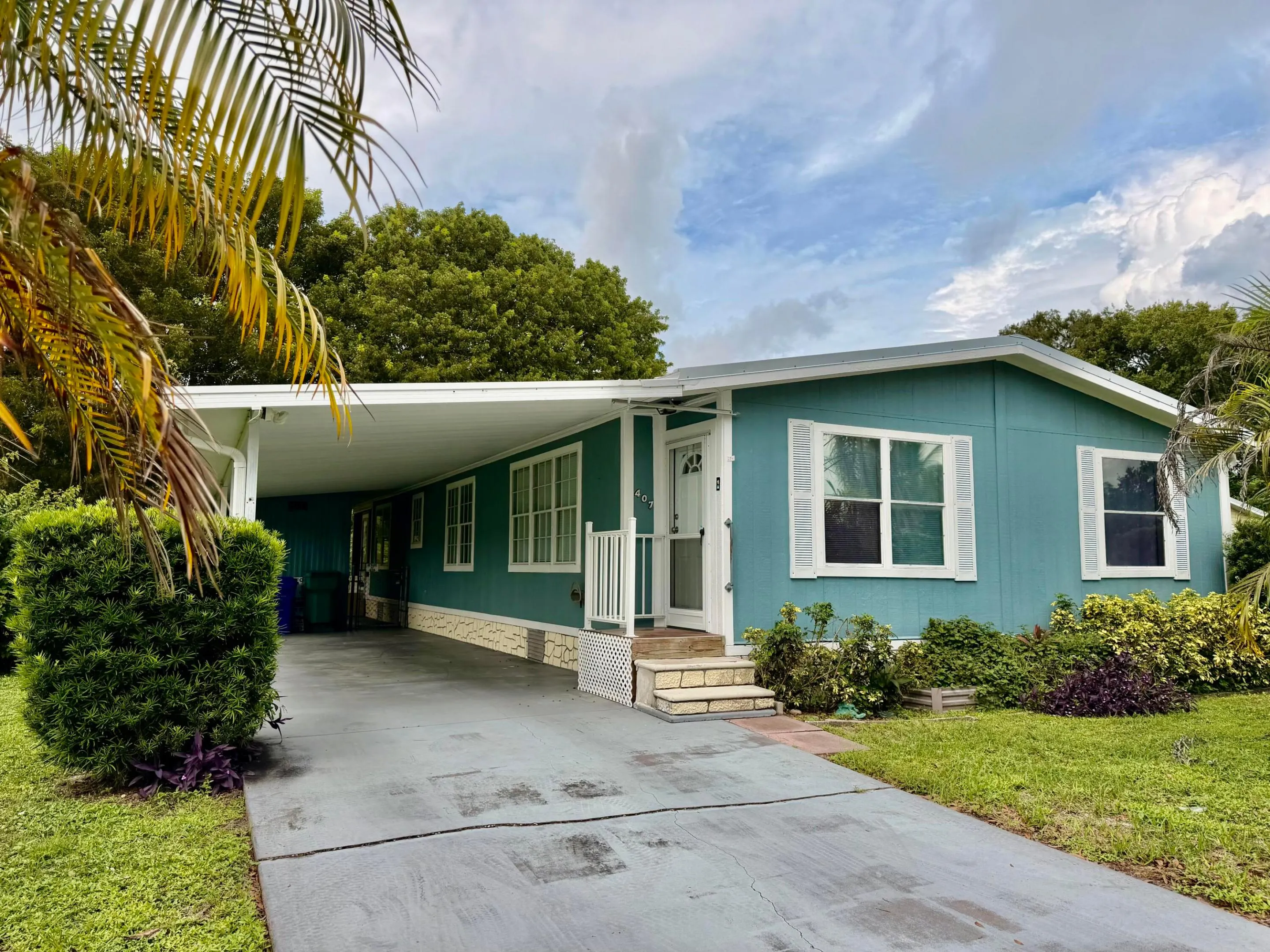 407 NE 8TH Avenue