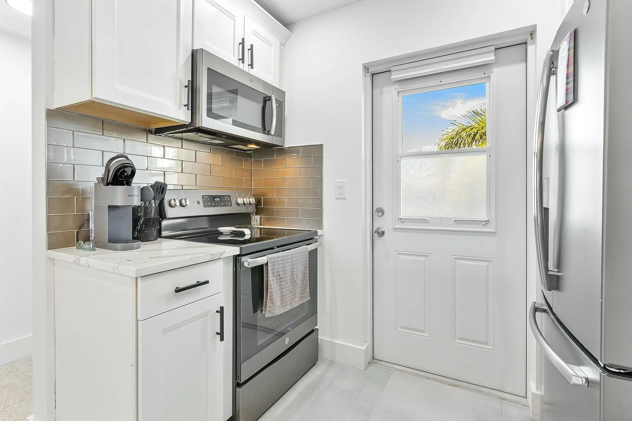 330 N Federal Highway #211