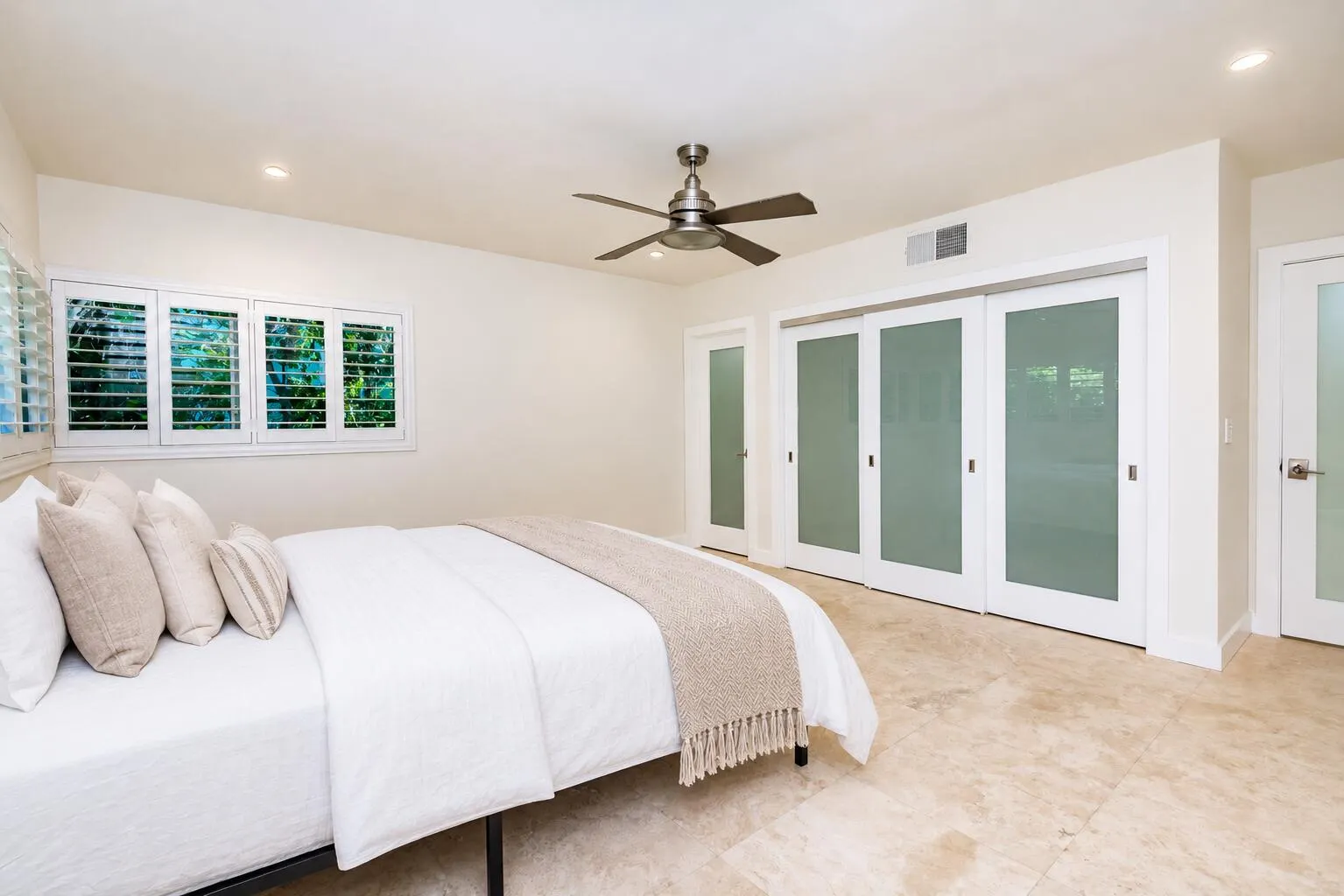 1141 BANYAN Road