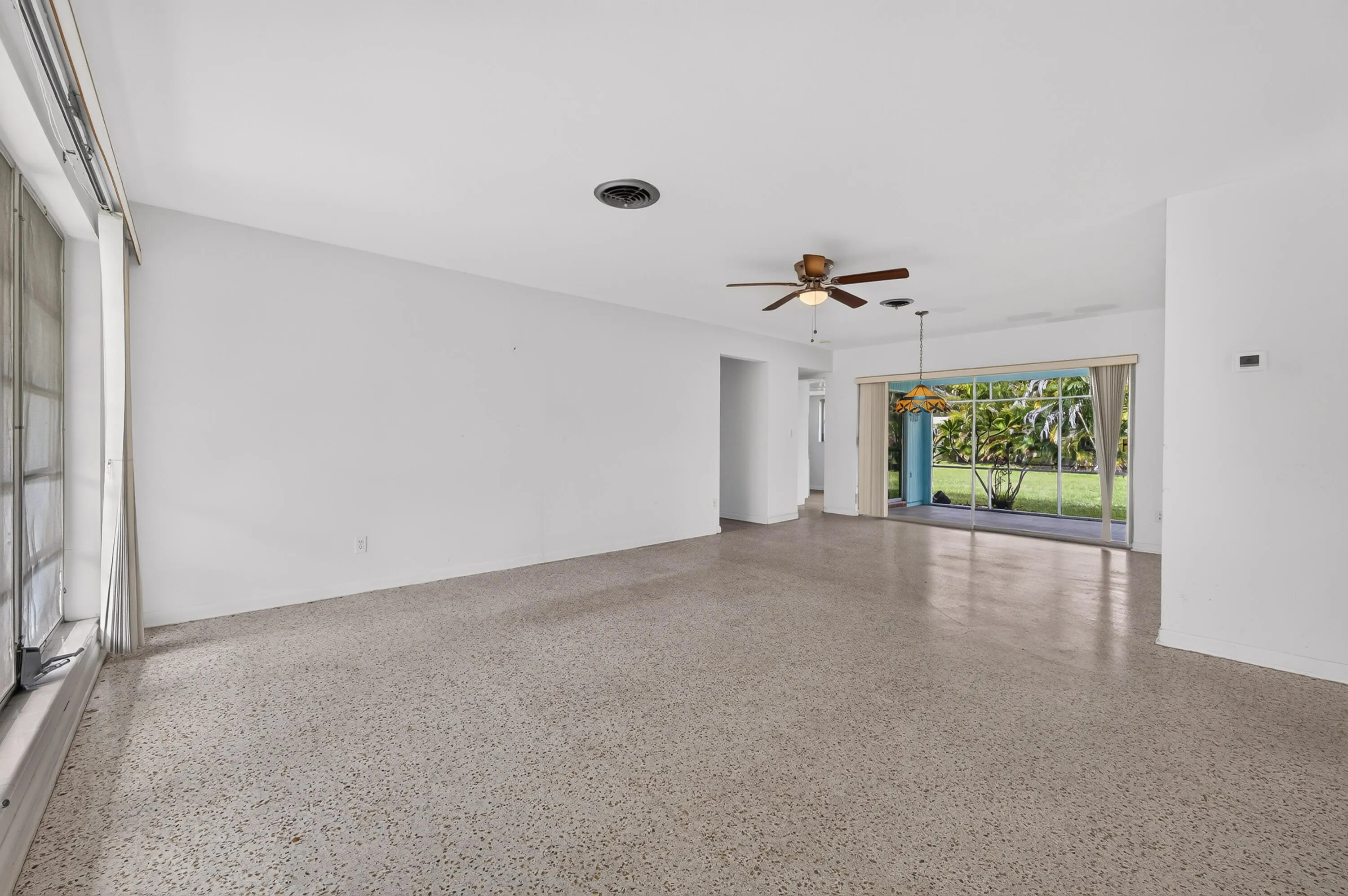 1053 NW TERRACE Road