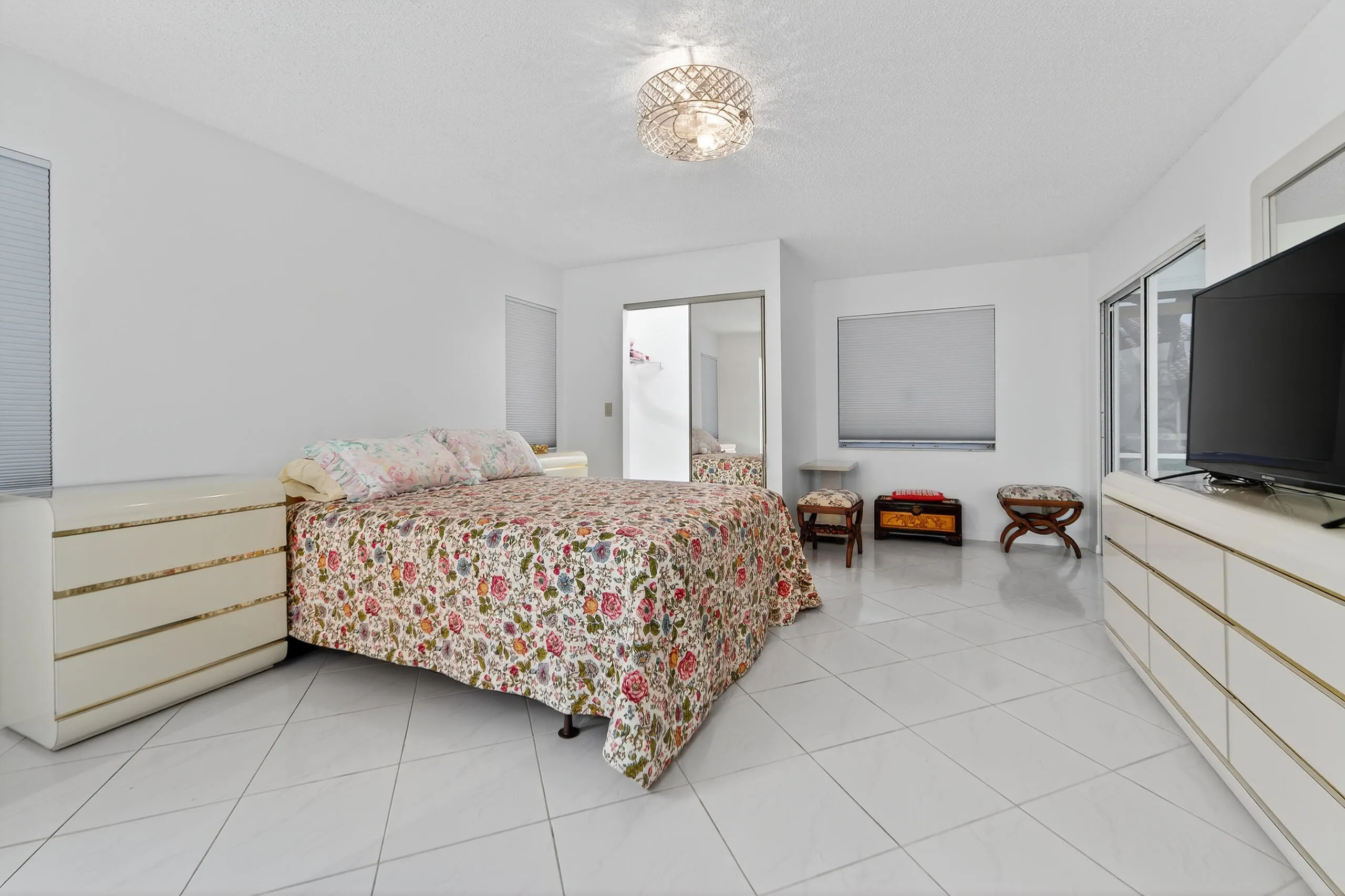 6147 WALDWICK Circle