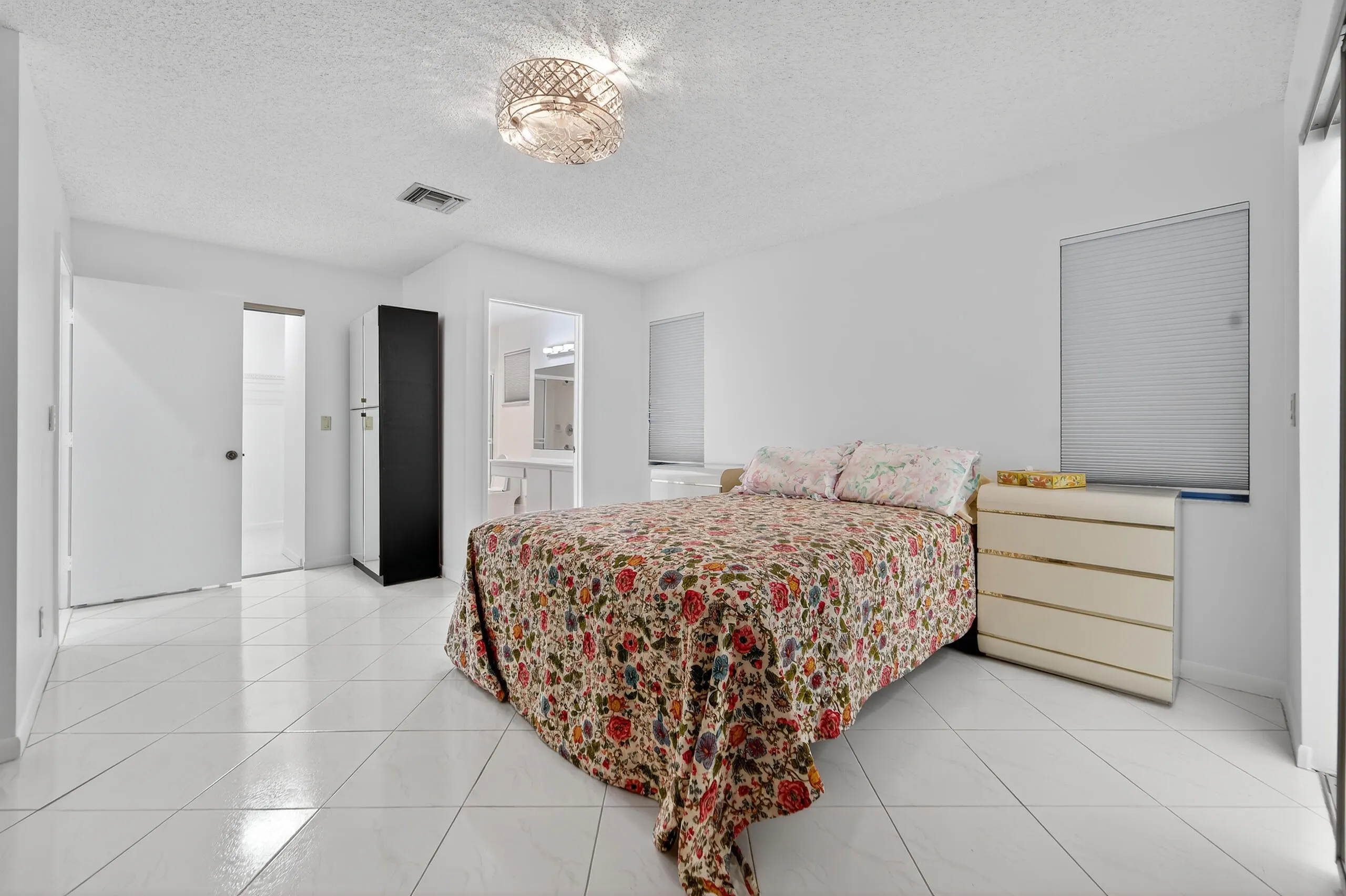6147 WALDWICK Circle