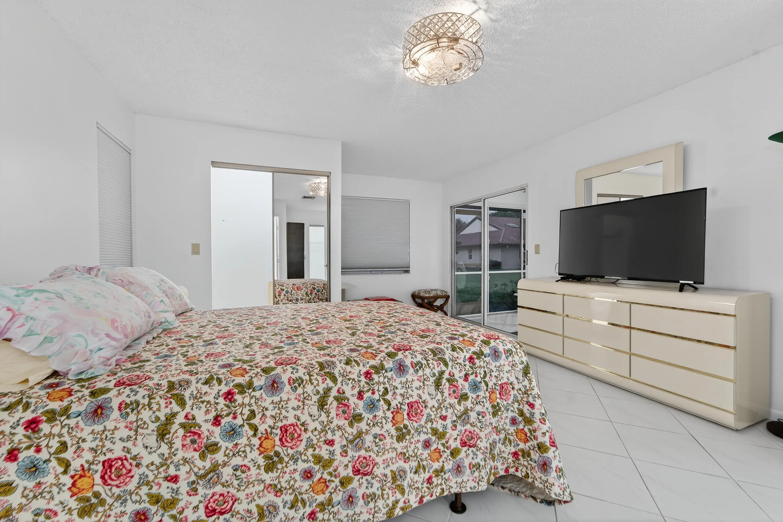 6147 WALDWICK Circle
