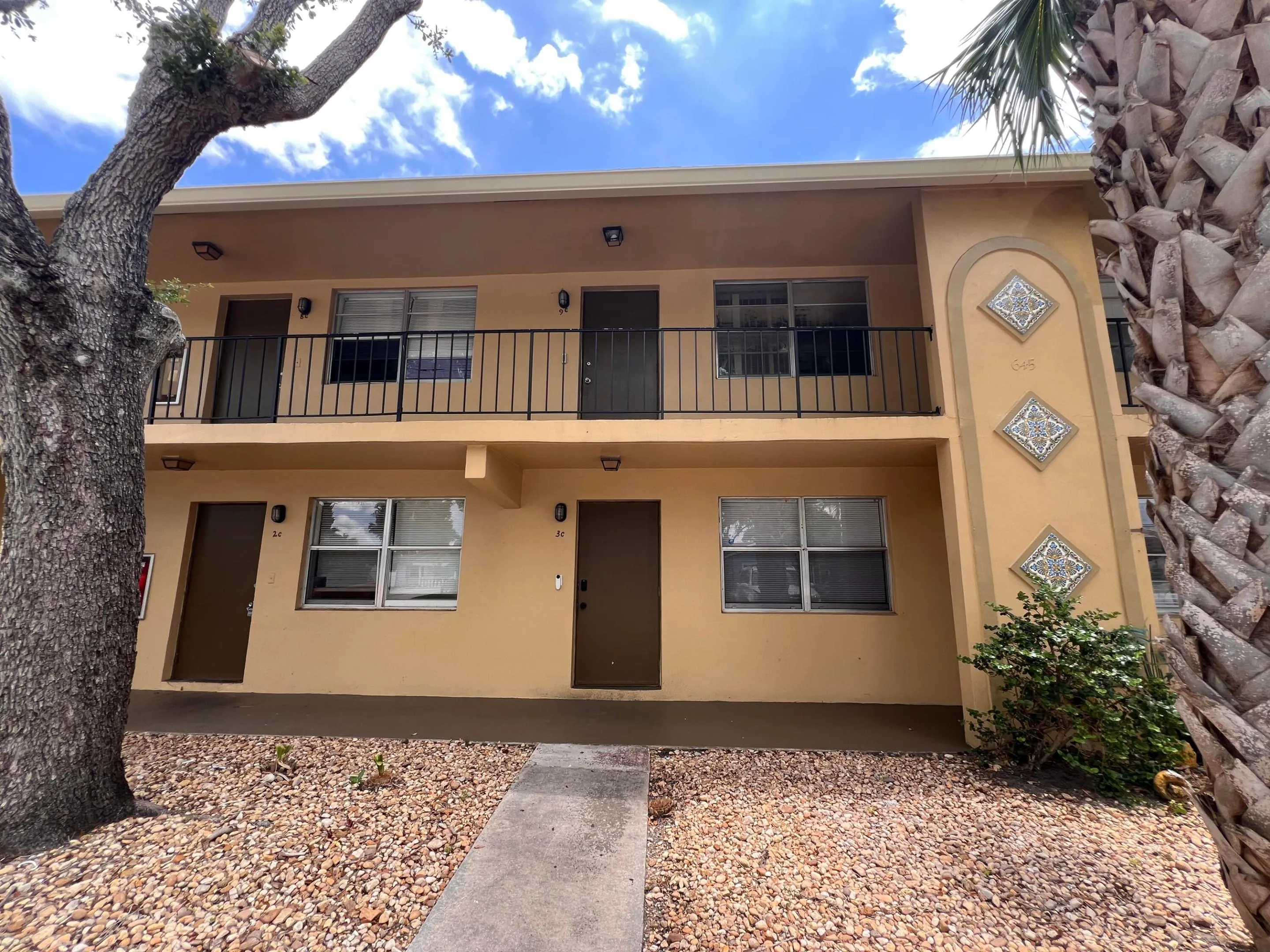 645 SW 20TH Court #0020