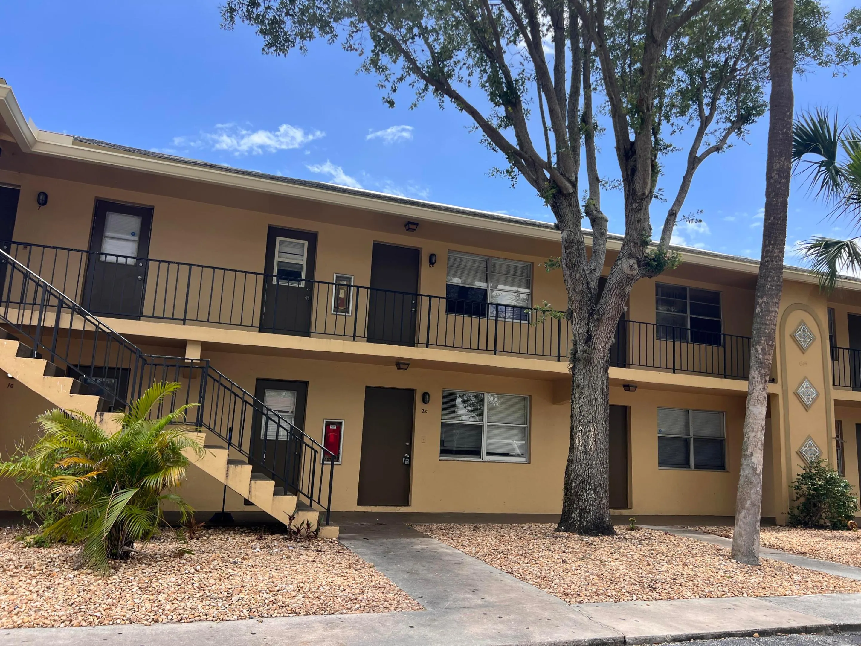 645 SW 20TH Court #0020
