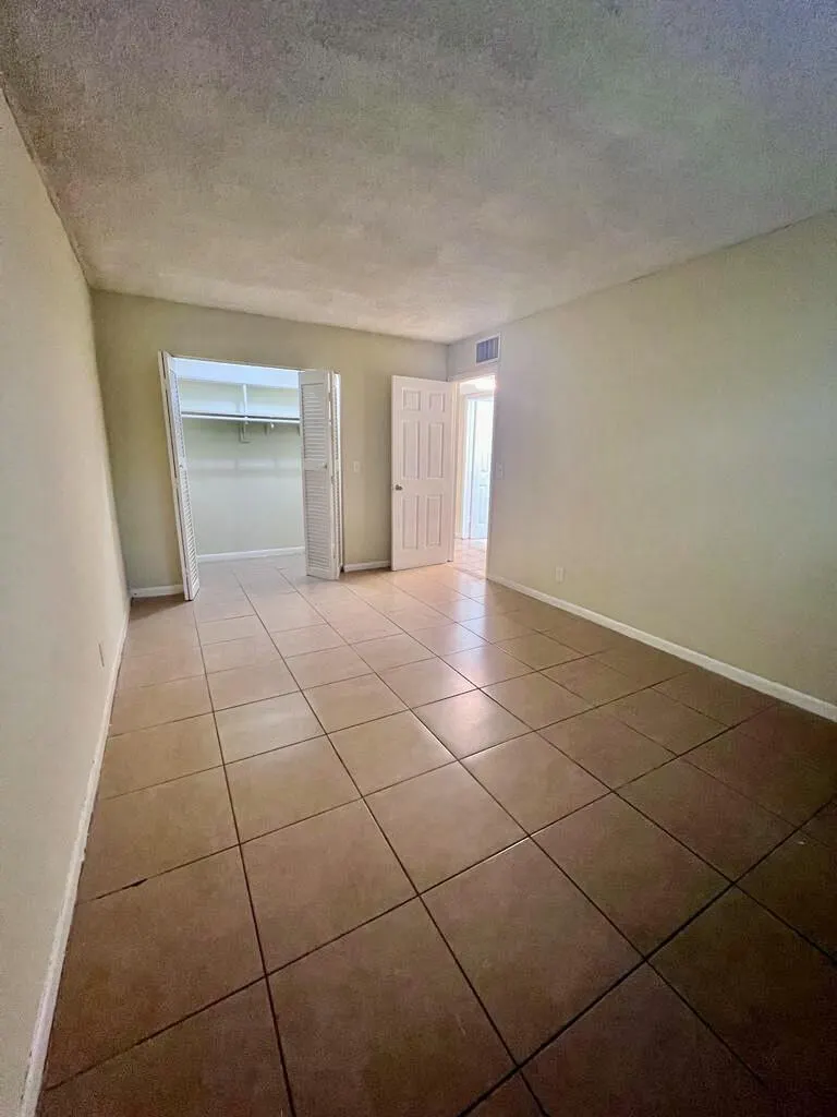 645 SW 20TH Court #0020