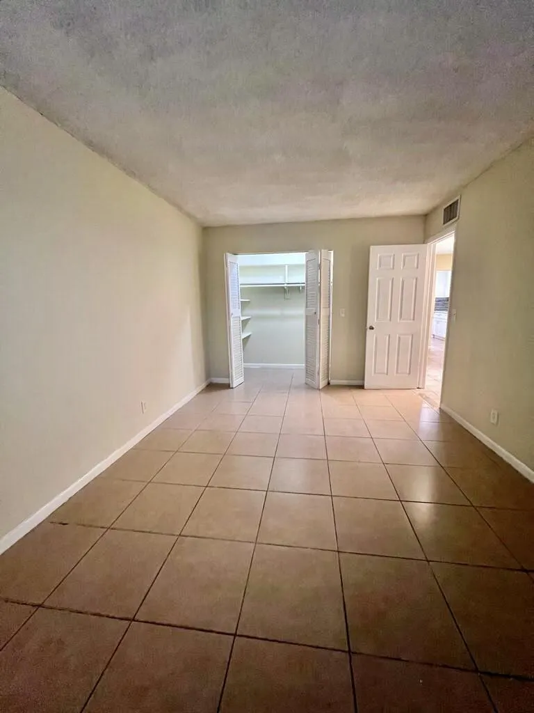645 SW 20TH Court #0020